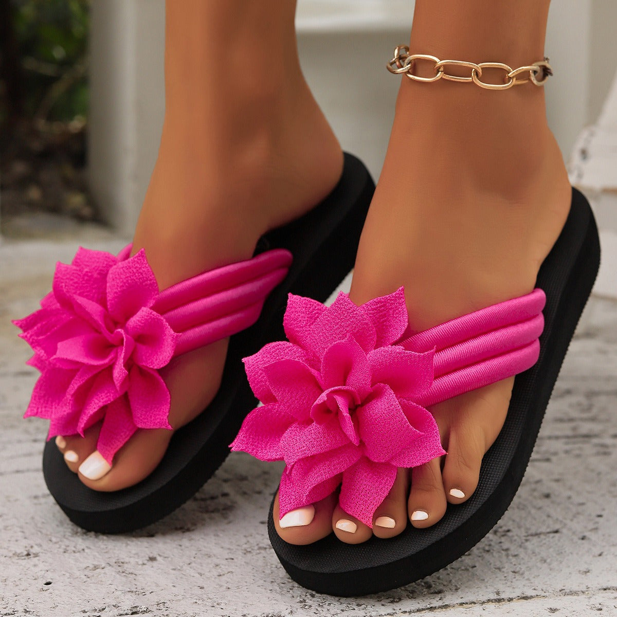 Toe Clip Flip-Flops for Women, Plus Size, Floral Flat Sandals for Men and Women, Summer New Style Couple Sandals