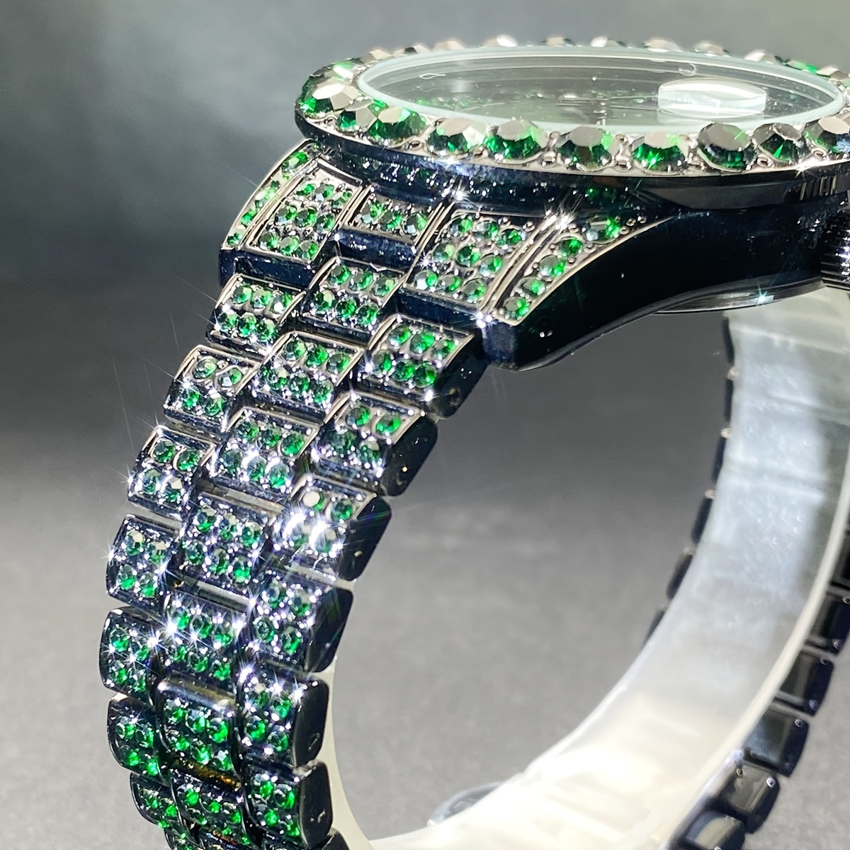 Luxury Ice Blue Rhinestone Quartz Watch for Men & Women - Sparkling Rhinestone-Encrusted Dial, Alloy Case & Band, Date Calendar Display, Battery-Powered Round Party Watch for Mardi Gras, Ramadan, Spring Festival Gifts, Bling