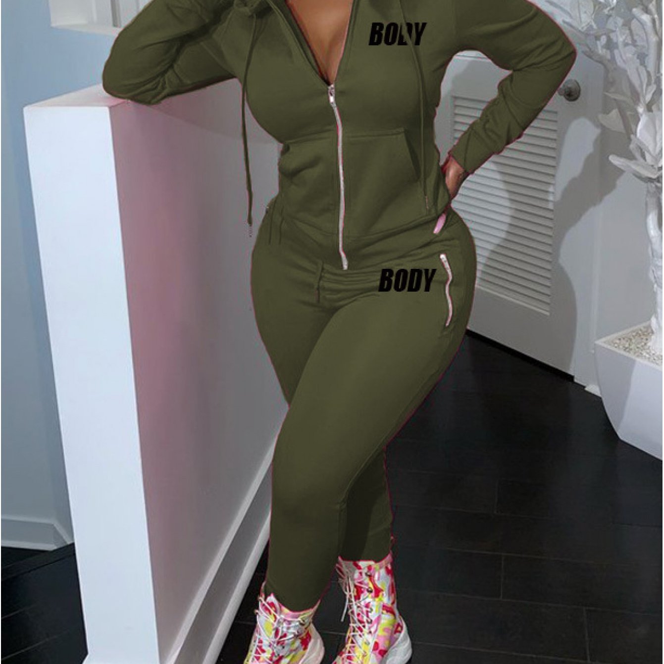 2pcs Women's Shapewear Set with Letter Print & Full Chest Padding - High Neck Zipper Front/Back Matching Outfit, Initials/Look, Sporty Casual Bodysuit, Machine Washable 2pcs suit for Gym, Dance, Casual Attire