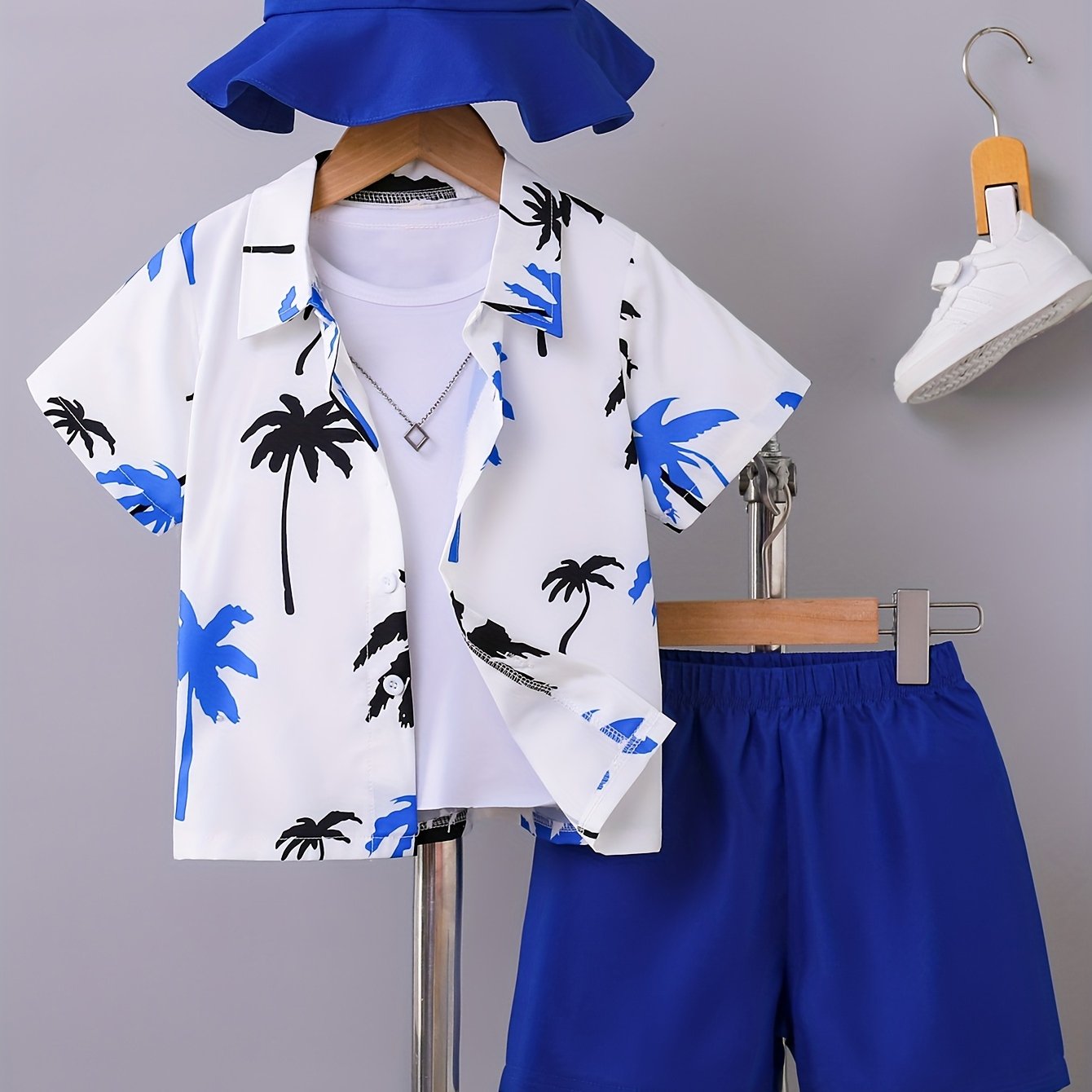 A Set of Two Stylish Summer Shirts with Coconut Tree Patterns And Elastic Waist Shorts for, Perfect for Outdoor Beach Activities., Perfect for Outdoor