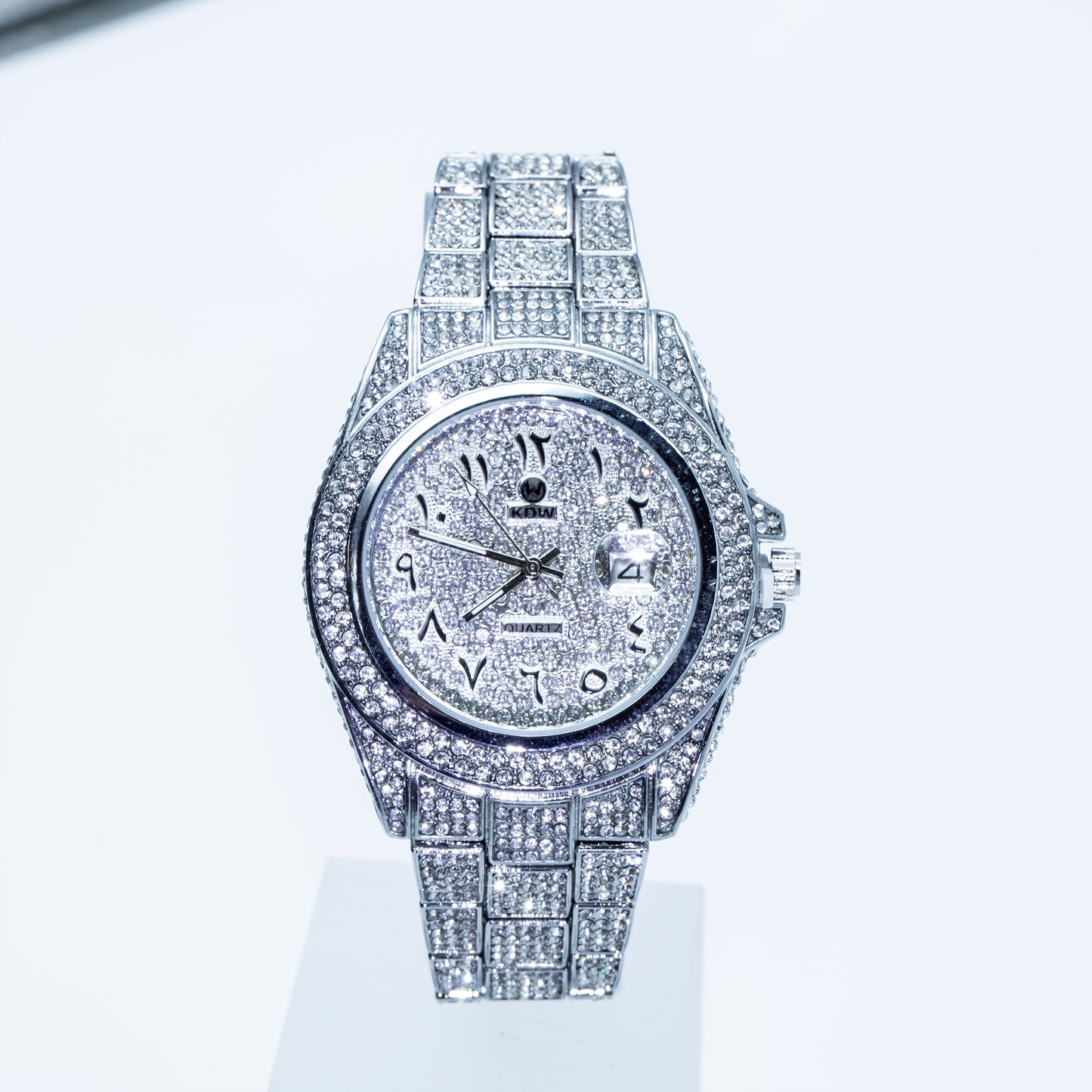Luxury Hip-Hop Style Watch West Coast Quartz Watch For Men Fully Diamond-Studded Rhinestone Accessory Watch High-End Design Perfect Christmas Gift Wedding Present And Top Gift Choice, Without Battery
