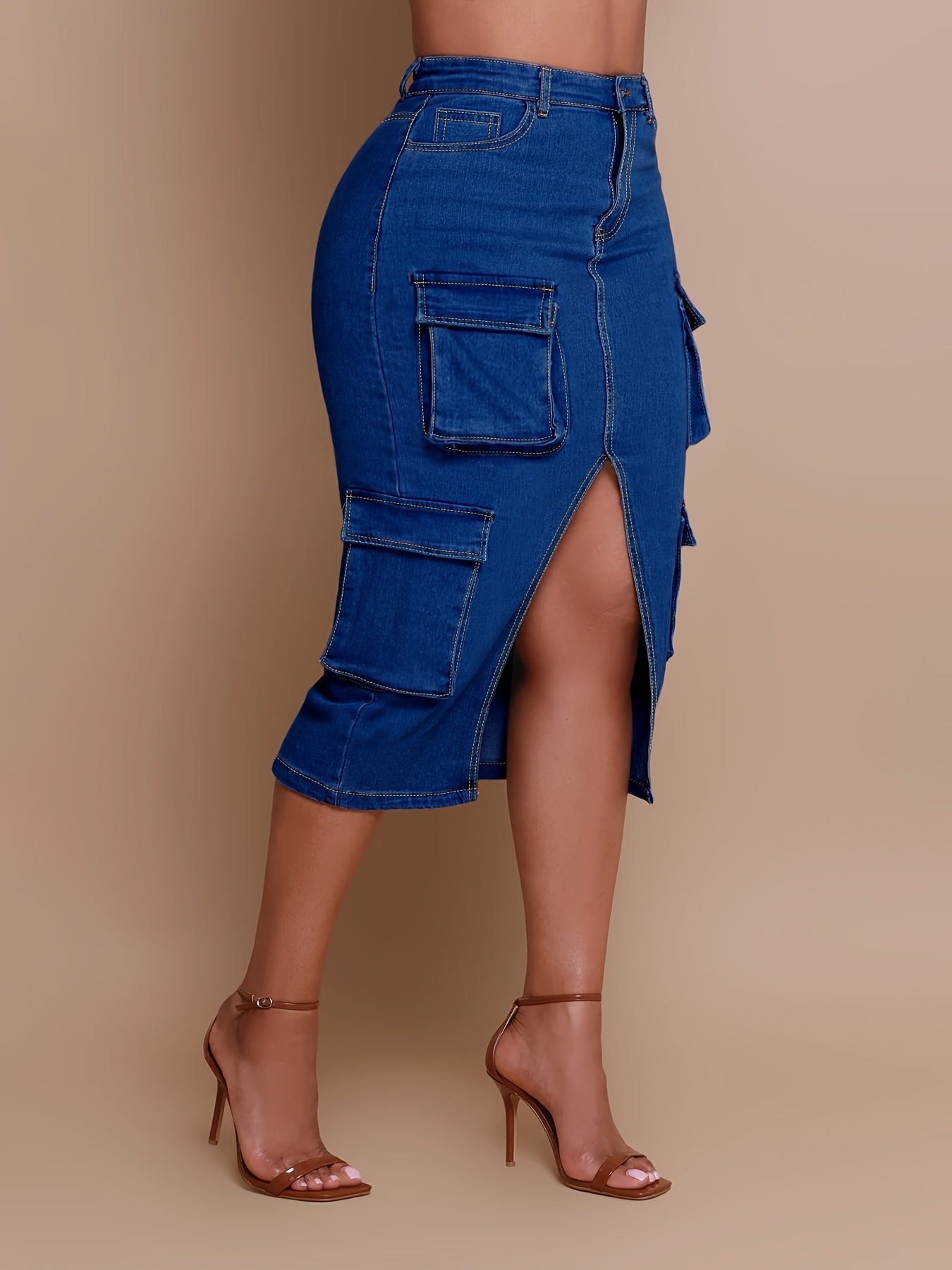 Plus Size Women'S Blue Denim Cargo Skirt - Multi-Pocket Bag Hip Design, Knee Slit Hem, Niche Joker Slimming Style, Summer Fashion Overskirt