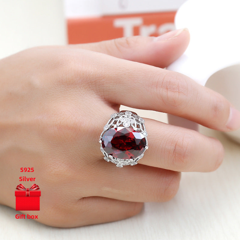 925 sterling silver ring, red oval ring, wide face ring, exquisite and shiny. Ladies' rings, hypoallergenic.gift jewelry boxes, suitable for birthday gifts, holiday gifts, Valentine's Day gifts, and Summer cool accessories. S