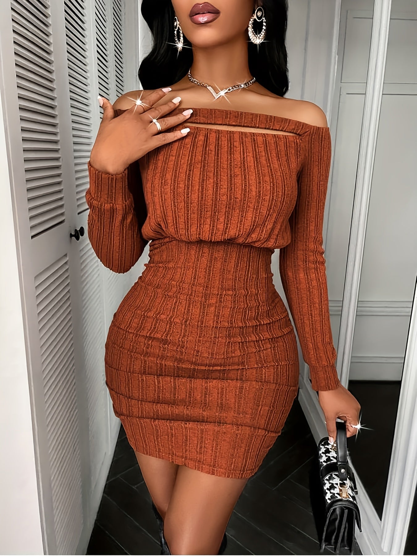Elegant Off-Shoulder Ribbed Dress for Women - Sexy Long Sleeve Bodycon Mini Dress with High-Low Hem, Solid Color, All-Season Wear, Chic Dress