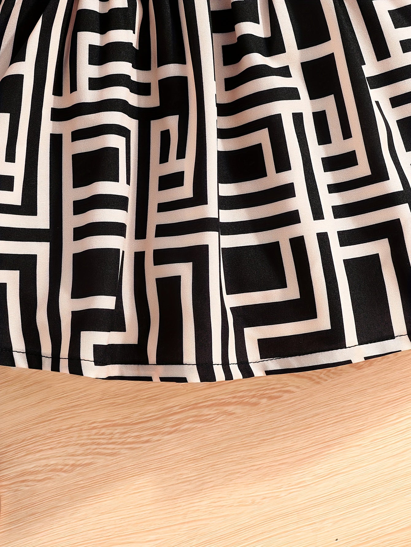 Little Girl 2-Piece Color Block Short Sleeve Solid T-shirt + Geometric Skirt Set Summer Outdoor Outfit Set