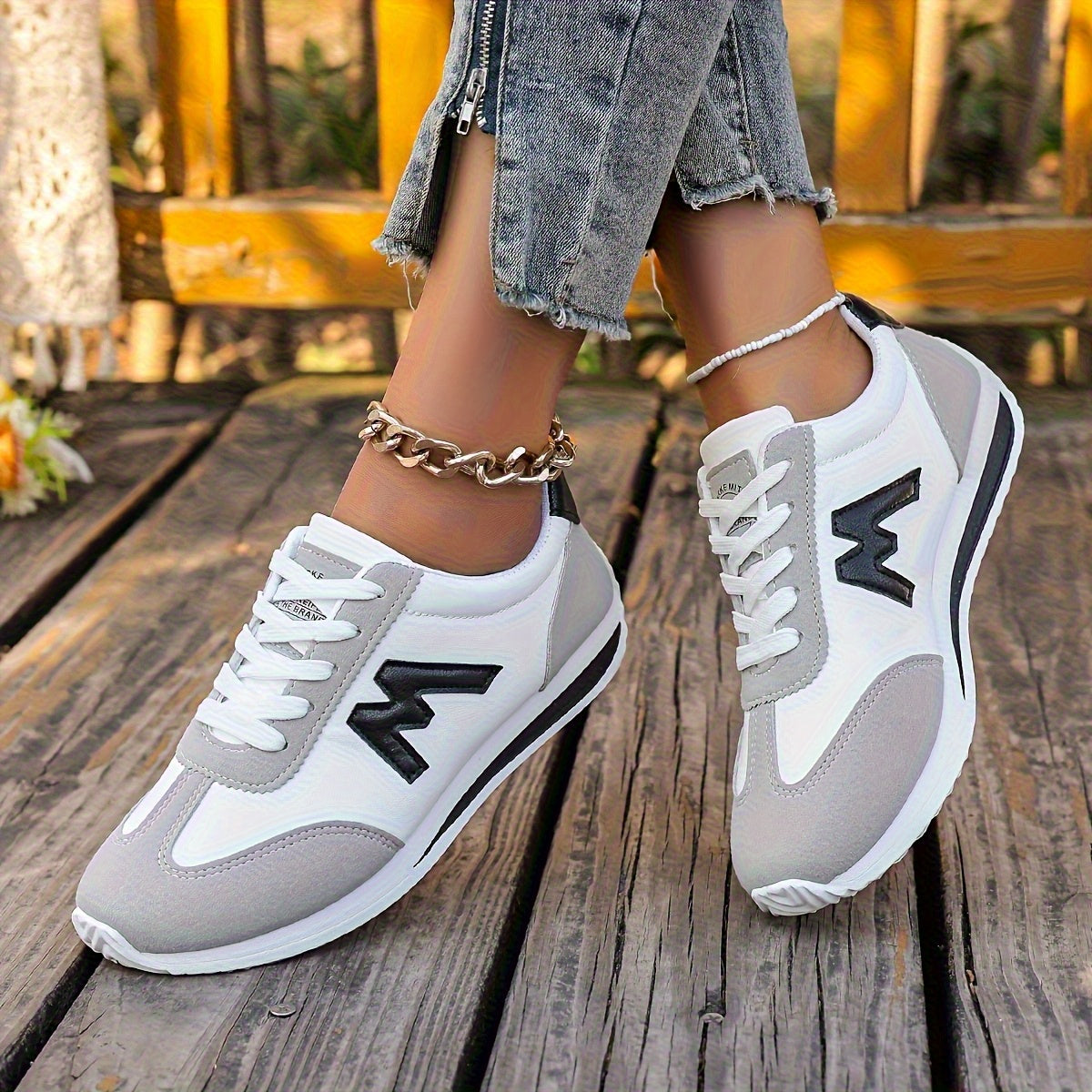 Women'S Lightweight Casual Sneakers, Fashionable White with Black, Red, Yellow, Green, and Navy Blue Accents, EVA Sole Running Shoes, Lace-up, Low-cut Design, Suitable for All Seasons