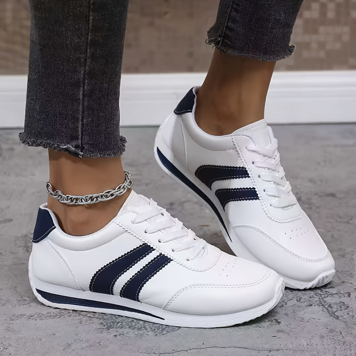 Women'S Lightweight Fashion Sneakers- Comfortable, Non-Slip, Lace-Up Casual Sneakers with Cushioned Insoles, White and Blue Striped Design, Low-Cut EVA Sole, Suitable for All-Day Wear, Casual Sneakers| Low-top sneakers| Lace-