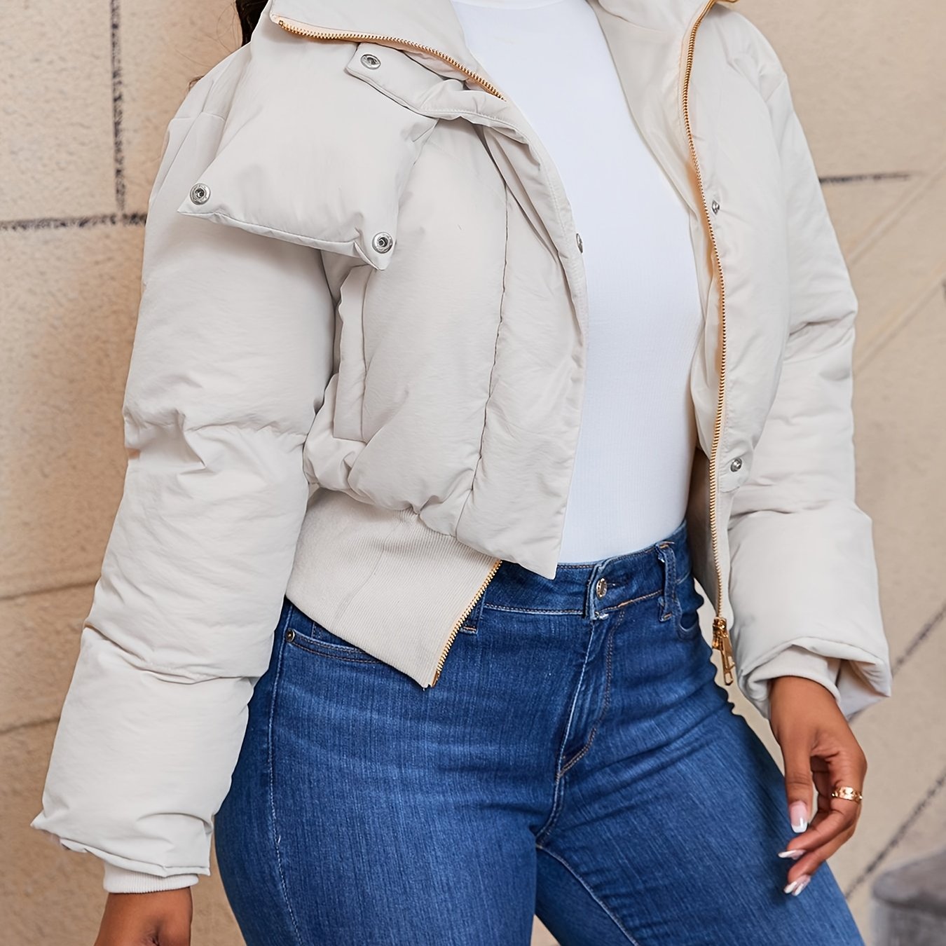 Ladies' Fashion Casual Autumn And Winter Warm Coat, Waist Design, High-quality Material, Suitable For Home, Work, And Casual Wear.