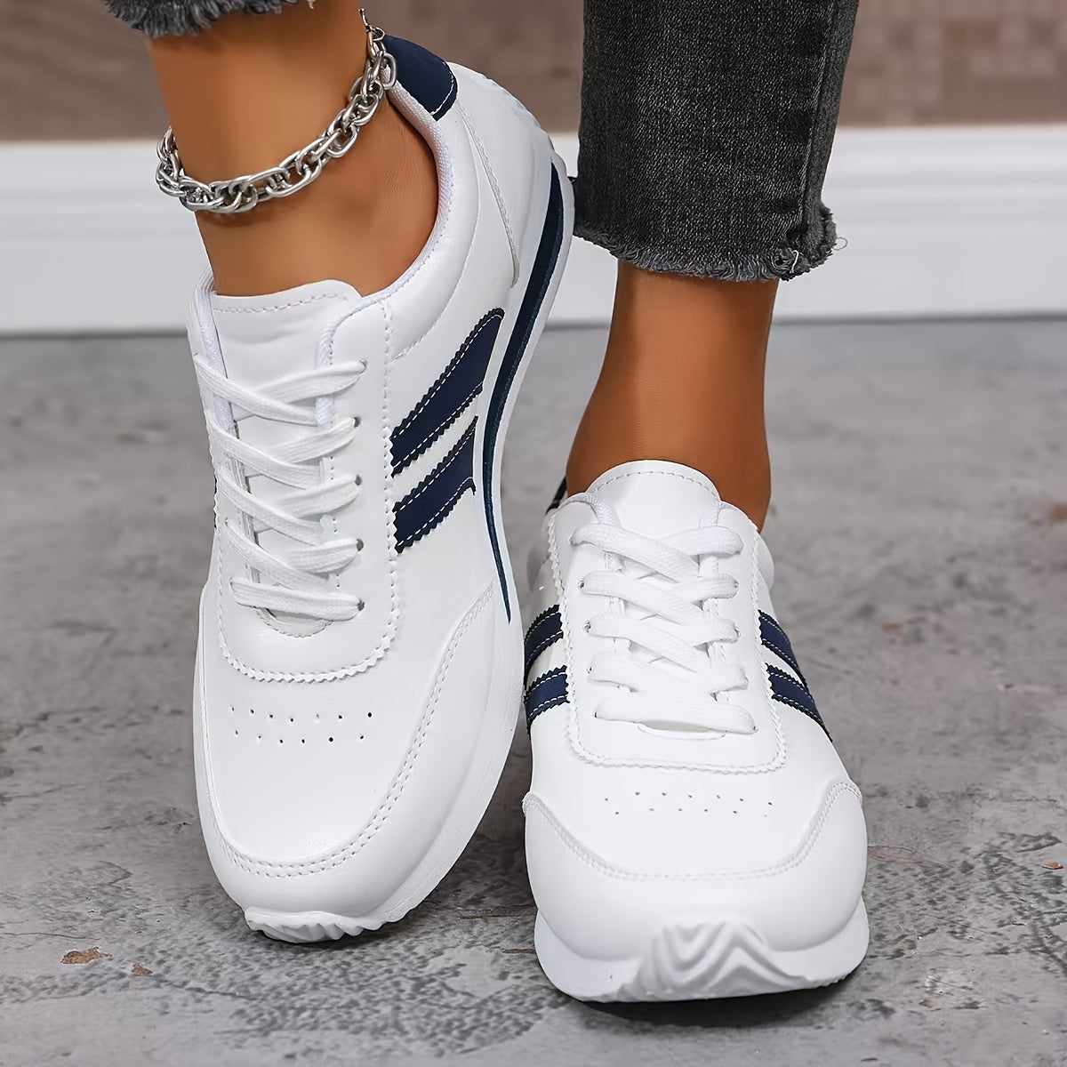 Women'S Lightweight Fashion Sneakers- Comfortable, Non-Slip, Lace-Up Casual Sneakers with Cushioned Insoles, White and Blue Striped Design, Low-Cut EVA Sole, Suitable for All-Day Wear, Casual Sneakers| Low-top sneakers| Lace-