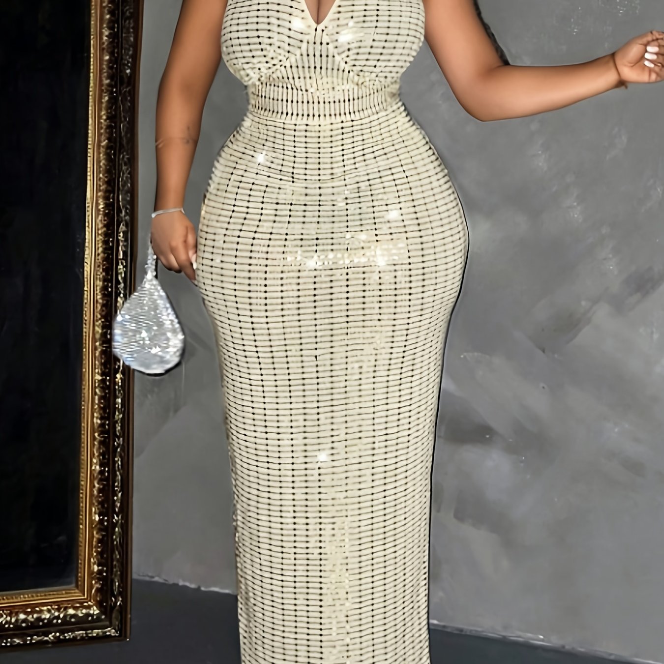 Plus Size Women's Sleeveless Halter Neck Sequin Dress - Elegant Bodycon Summer Party Dress with High Slit, Hand Wash Only, Formal Occasion Attire | Stretchy Fabric Gown