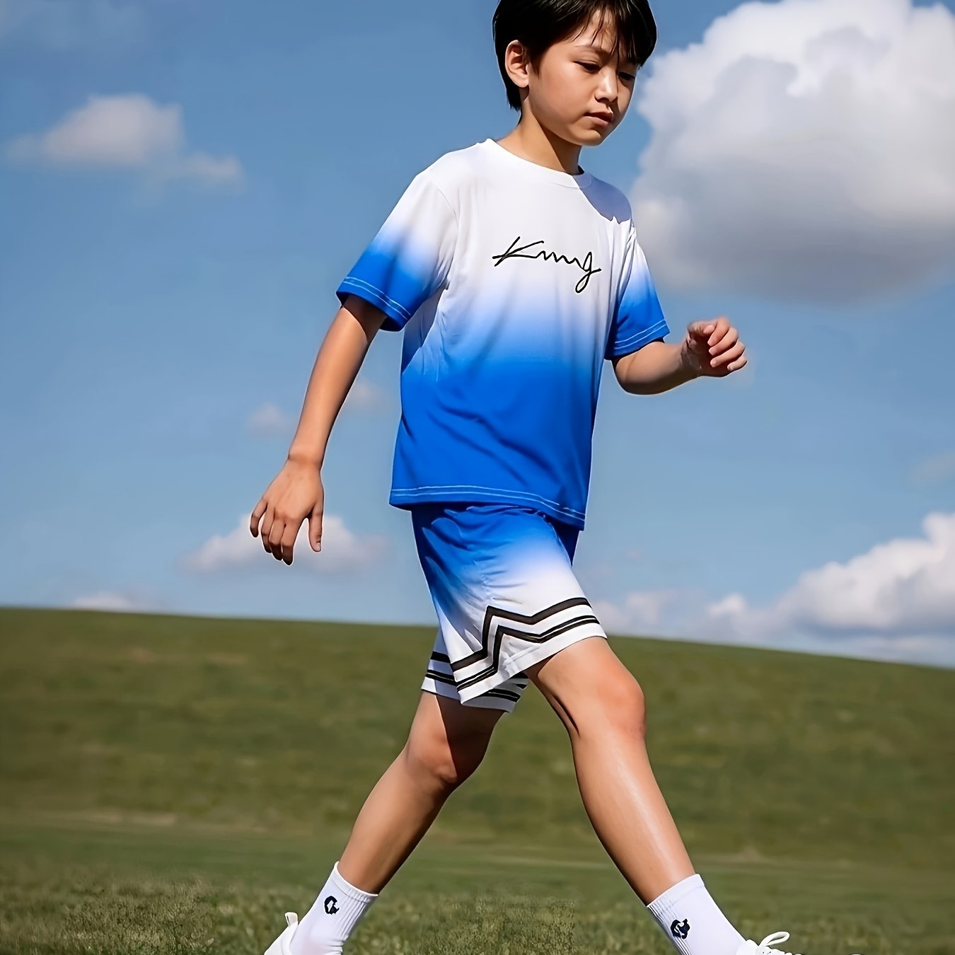 Summer Fashion Boys Trendy Simple Blue And White Gradient Short Sleeve Shorts Set, Perfect for Summer Outdoor Activities, Daily Wear, Leisure, Entertainment, Gatherings, Parties, School, Travel, An Ideal Gift., Perfect for Ou