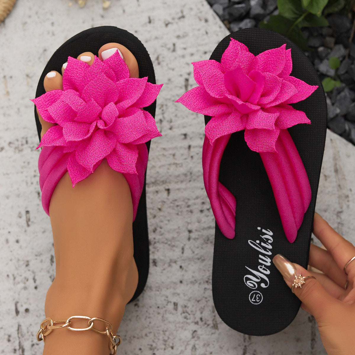 Toe Clip Flip-Flops for Women, Plus Size, Floral Flat Sandals for Men and Women, Summer New Style Couple Sandals