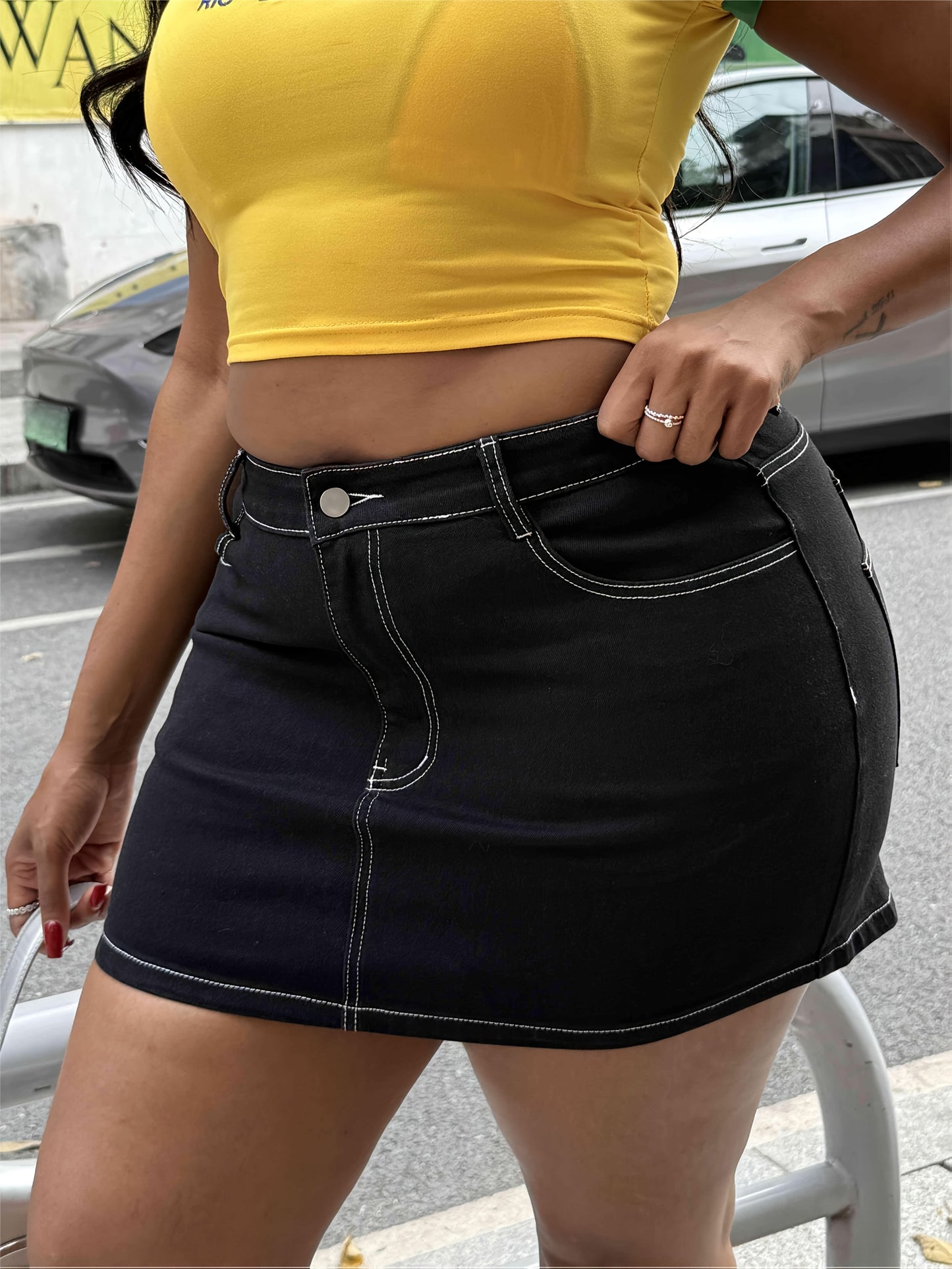 Women Plus Size Sexy Casual Denim Mini Skirt Summer Fashion with Pockets And Zipper Stylish Jean Skirt for Women Comfortable Denim Skirt for Any Occasion