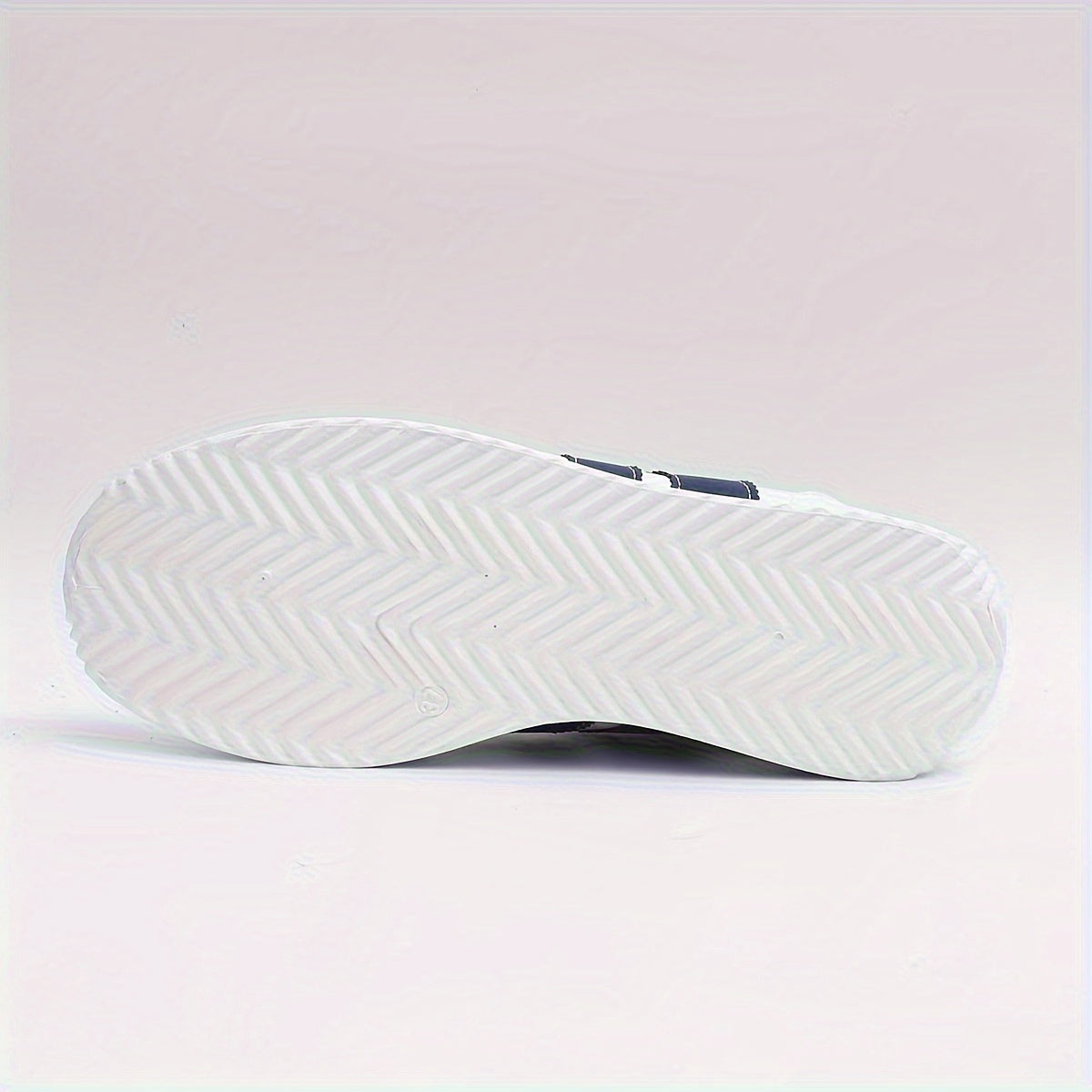 Women'S Lightweight Fashion Sneakers- Comfortable, Non-Slip, Lace-Up Casual Sneakers with Cushioned Insoles, White and Blue Striped Design, Low-Cut EVA Sole, Suitable for All-Day Wear, Casual Sneakers| Low-top sneakers| Lace-