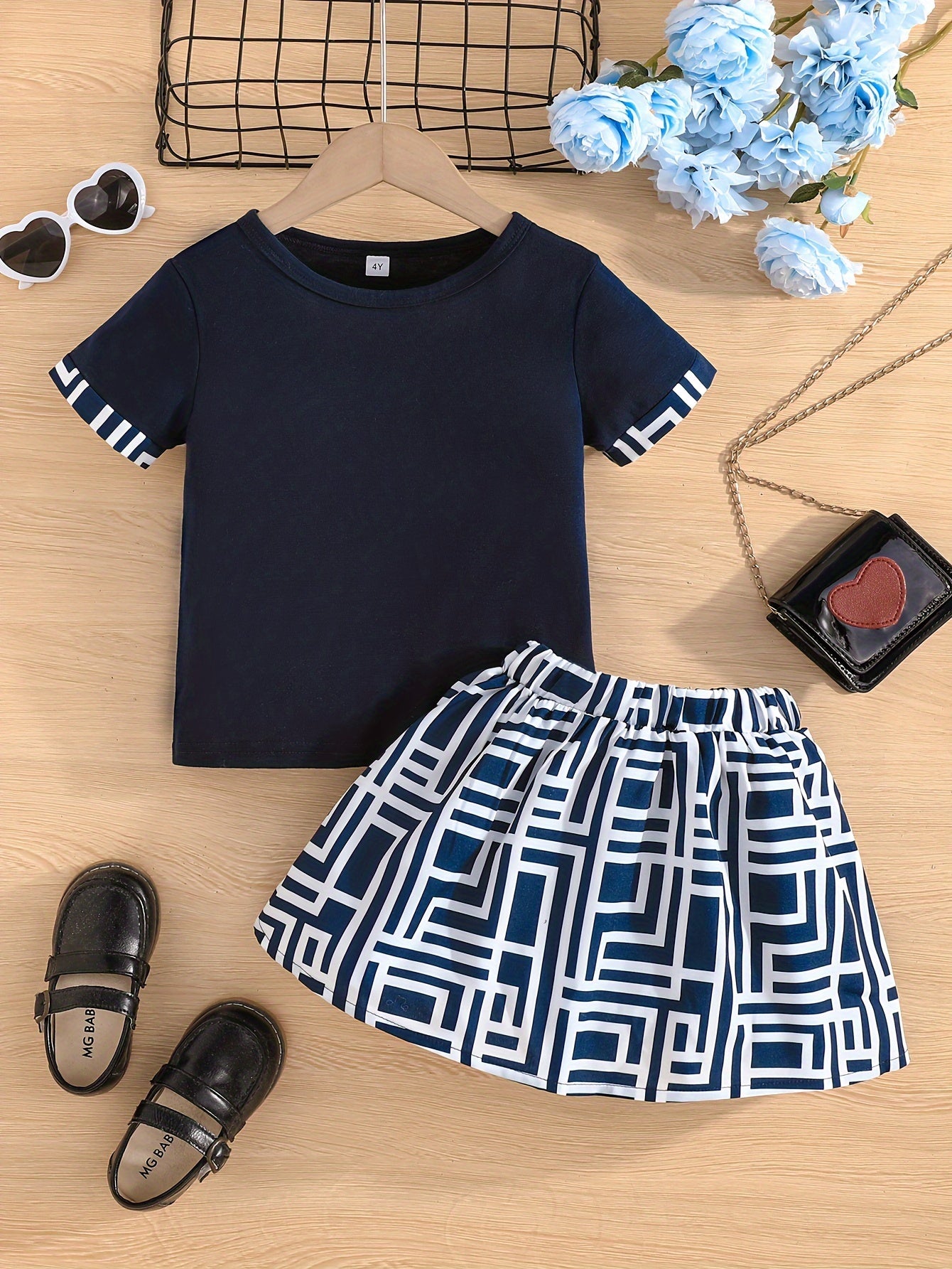 Little Girl 2-Piece Color Block Short Sleeve Solid T-shirt + Geometric Skirt Set Summer Outdoor Outfit Set