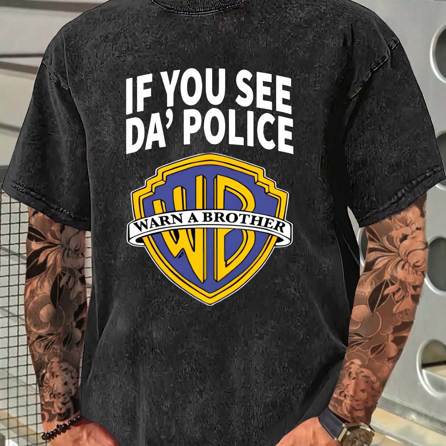 Men's "If You See Da Police" Graphic Cotton T-Shirt - Fun Pop Culture Twist, Distressed Washed Look, Casual Crew Neck Short Sleeve Tee, 230g Thick Cotton, Black with Yellow & White Logo Design, Everyday Clothing | Pop Culture