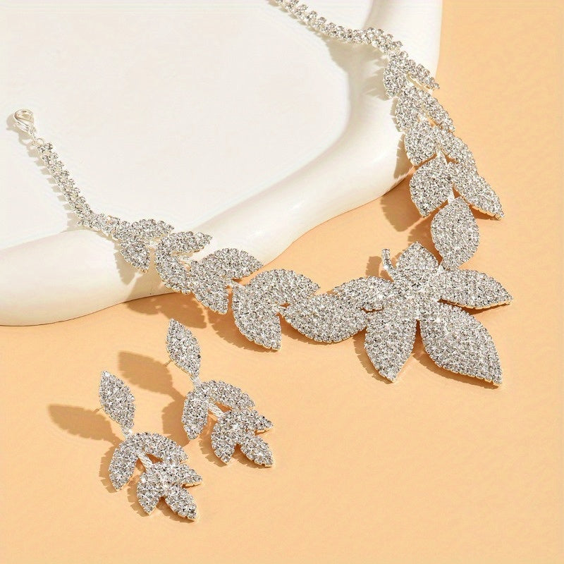 3pcs/ Set 2025 New Luxury Design Shining Charm Sexy Women'S Leaf Shaped Necklace Earring Set Charm Bride Exquisite Temperament Jewelry Set Lover Gift Accessories