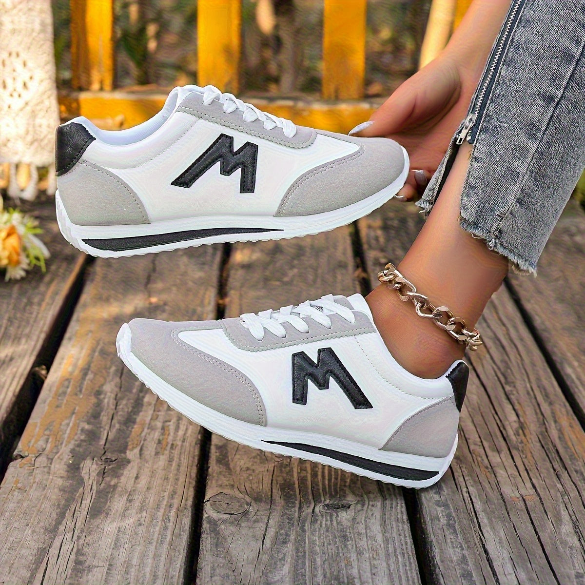 Women'S Lightweight Casual Sneakers, Fashionable White with Black, Red, Yellow, Green, and Navy Blue Accents, EVA Sole Running Shoes, Lace-up, Low-cut Design, Suitable for All Seasons