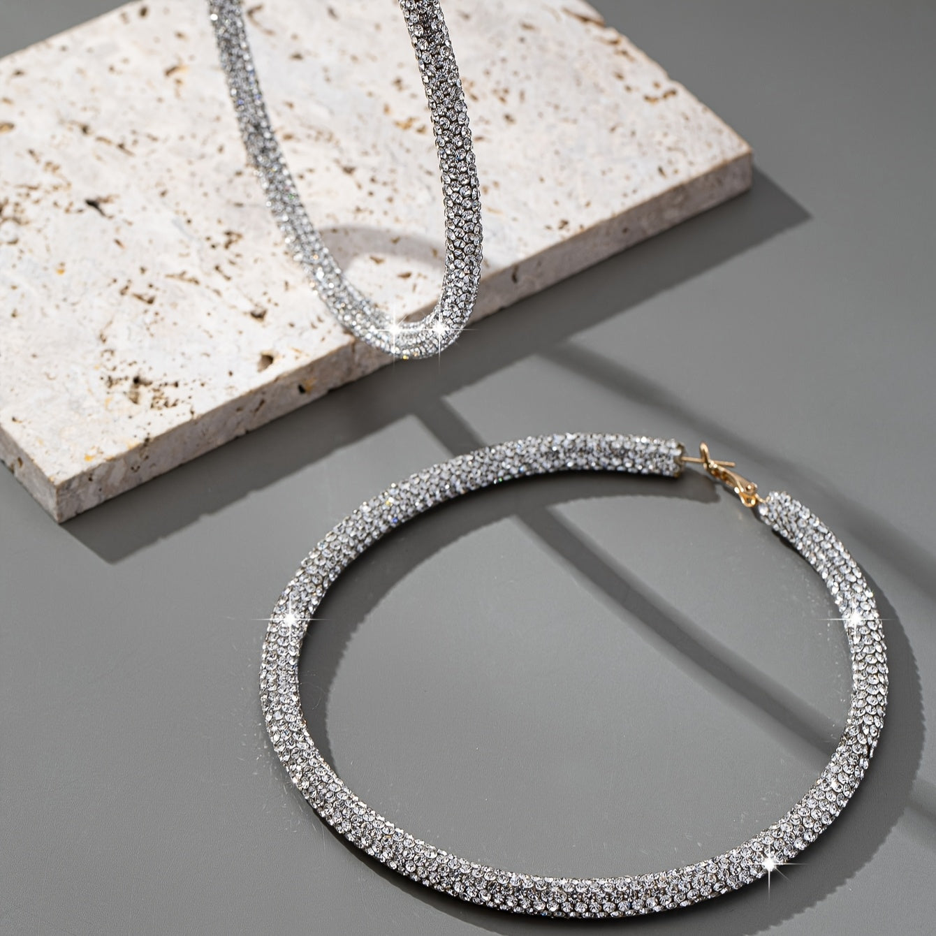 Pair of Exaggerated Sparkling Fashionable Sexy Versatile Women's Earrings