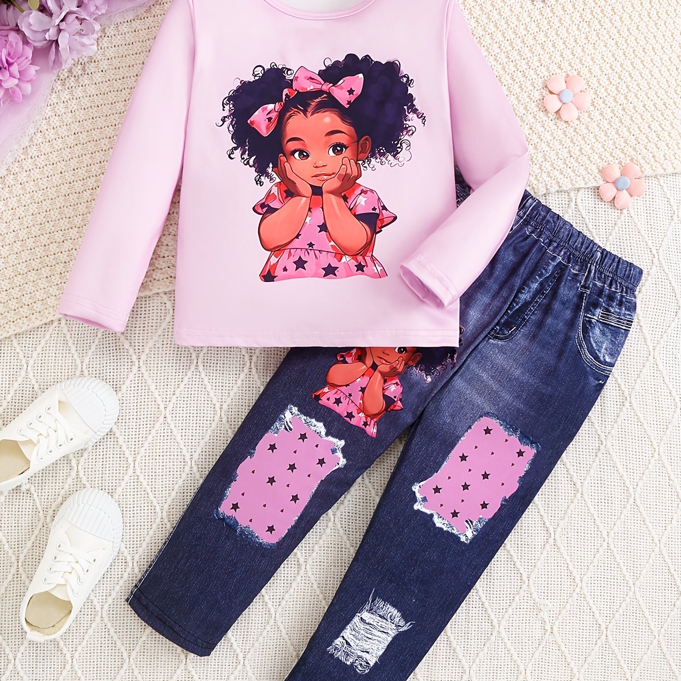 2pcs Girls' Cute Doll Print & Faux Denim Overalls Set - White Smock Dress + Blue Jeans-Like Leggings with Doll Face Print (Eyes/Nose/Mouth), Machine Washable Spring/Fall Outfit for Party, Everyday Play & Dress-Up , Perfect fo