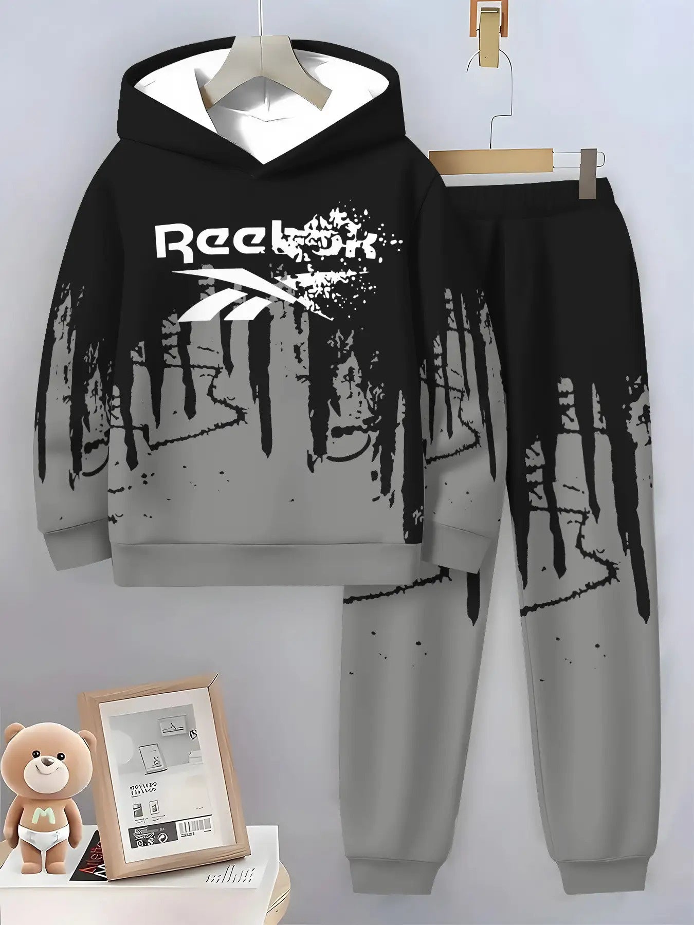 2025 Trendy Boys' Hooded Sweatshirt & Sweatpants Set