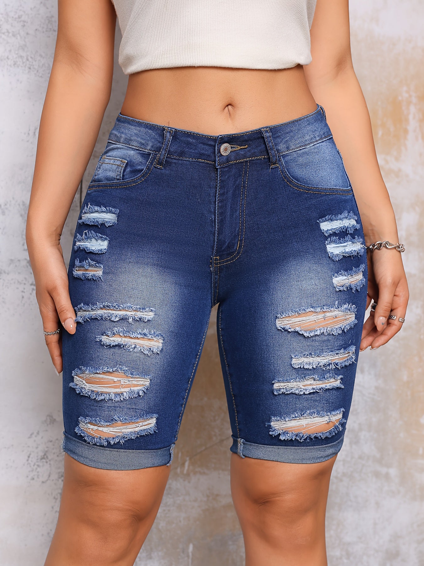 Women'S Stretchy Skinny Jeans Shorts - Non-See-Through Stretch Denim with Button Closure, Five Quarter Length for Casual & Formal Outfits - Spring/Summer Everyday Pants, Spring Fashion, Distressed Look, Comfortable Fit, Styli