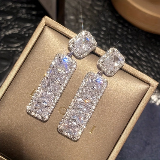 A Pair Of Luxurious And Dazzling Drop Earrings For Ladies, Featuring Cubic Zirconia Pendants, Perfect For Parties, Banquets, And Vacations, A Birthday Gift For Your Loved One.