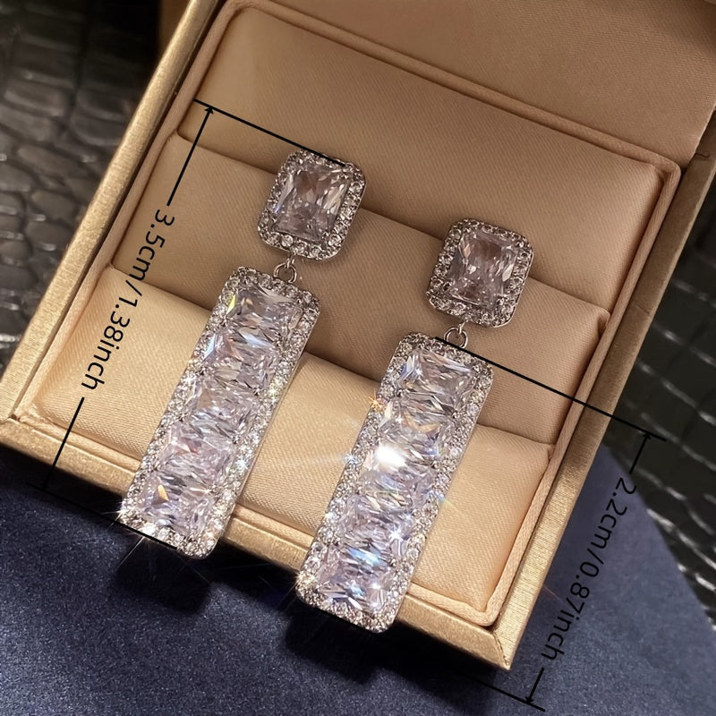 A Pair Of Luxurious And Dazzling Drop Earrings For Ladies, Featuring Cubic Zirconia Pendants, Perfect For Parties, Banquets, And Vacations, A Birthday Gift For Your Loved One.