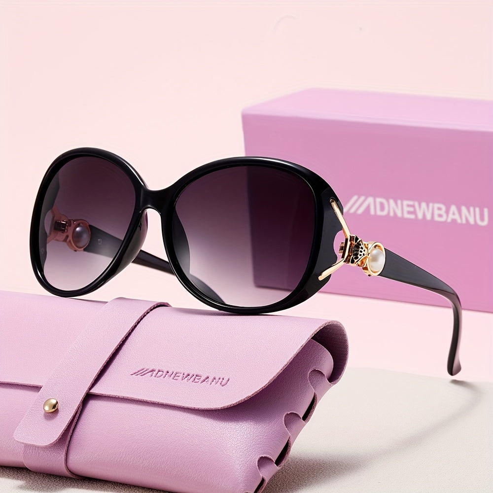 Elegant Retro Fox Head Glasses for Women Featuring a Metal Frame And Pearl Details - Fashionable Eyewear for Daily Use, Comes with a Pink Box, Perfect for Everyday Style | Retro Fox Motif | Made with Polymer Lenses