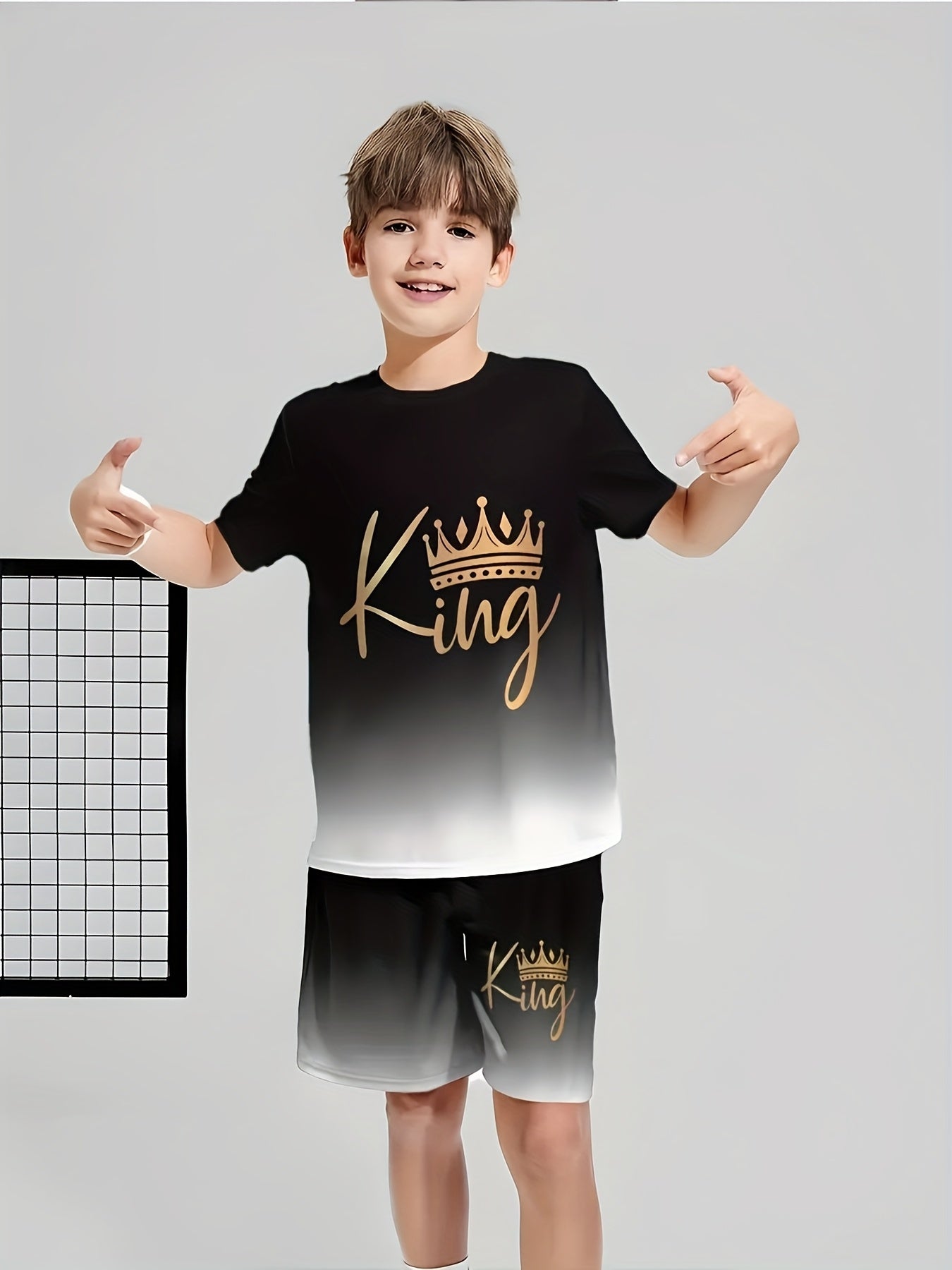 Summer Fashion Boys Cool Gradient Black Golden Letter "King" Crown Short Sleeve Shorts Set, Perfect For Summer Outdoor Activities, Daily Wear, Leisure, Entertainment, Parties, School, Travel, An Ideal Gift, for Outdoor