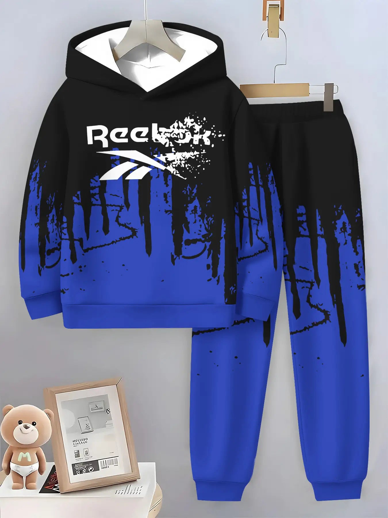 2025 Trendy Boys' Hooded Sweatshirt & Sweatpants Set