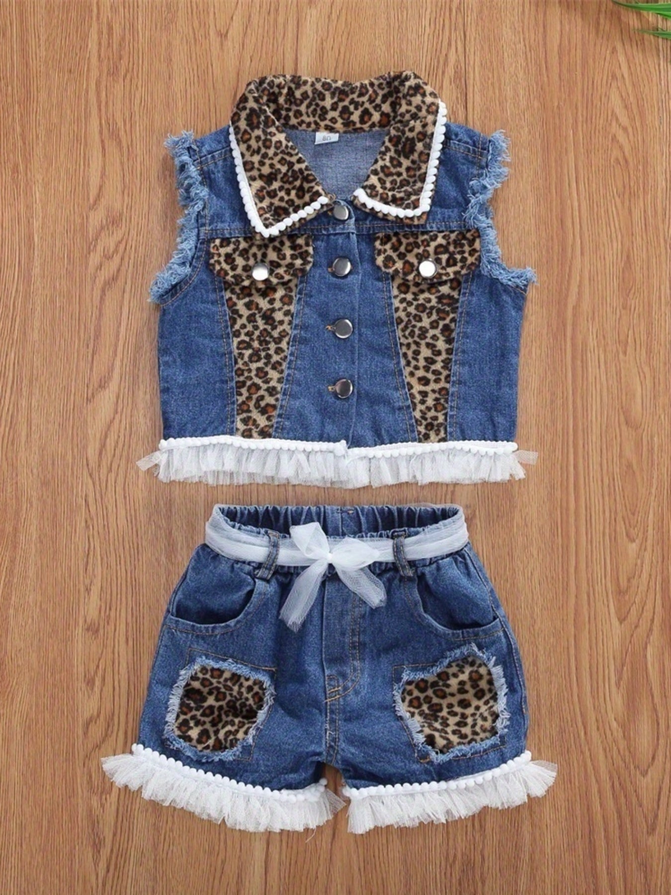 Girlacute;s Summer Outfit Sets Sleeveless Leopard Print Denim Top + Leopard Print Denim Shorts, Perfect for Outdoor