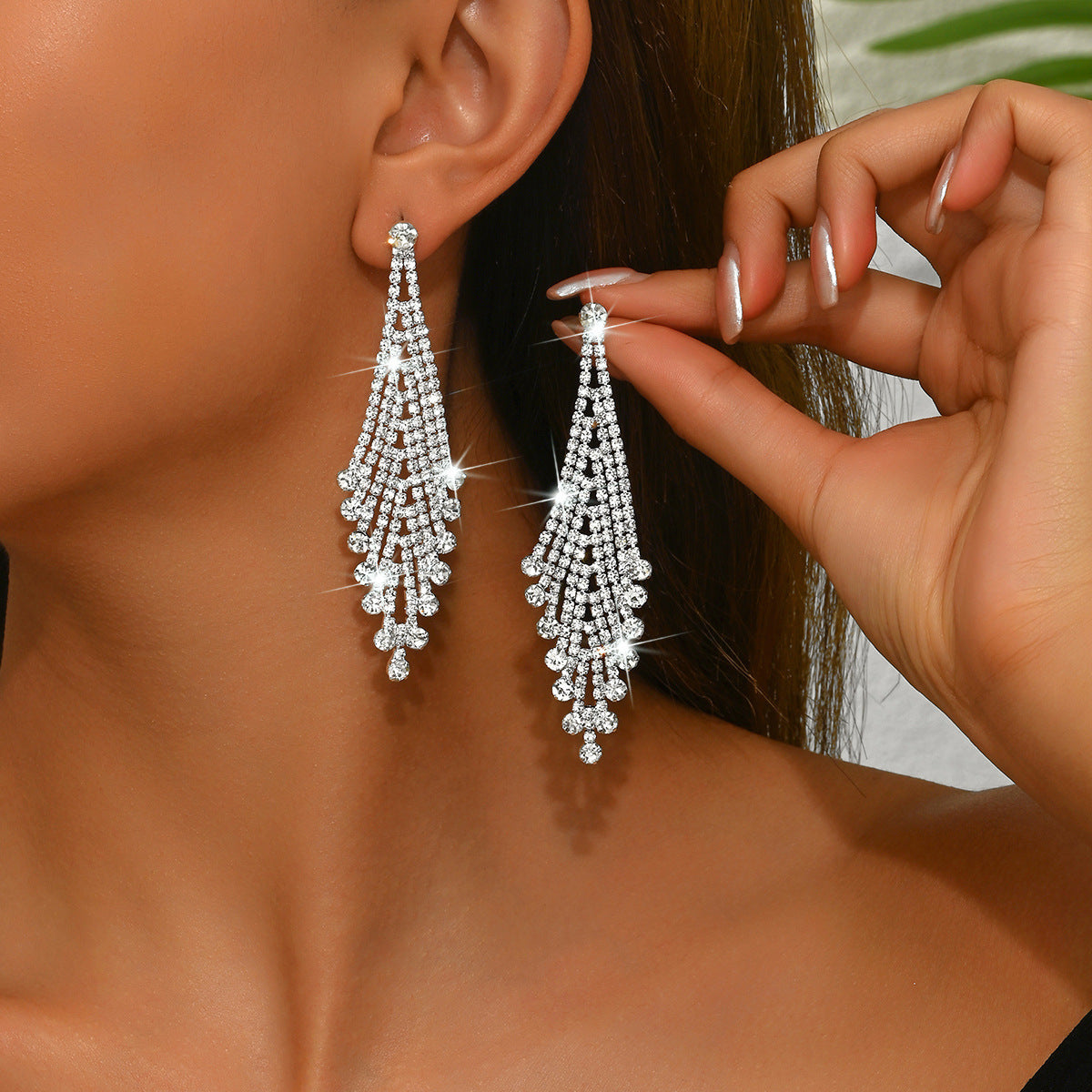 Women' Long Rhombus/ Earrings with Tassels - K Plated Sparkling Retro- Dangle Earrings Suitable for Daily Wear & Party Accessories, Year-Round Elegant Statement