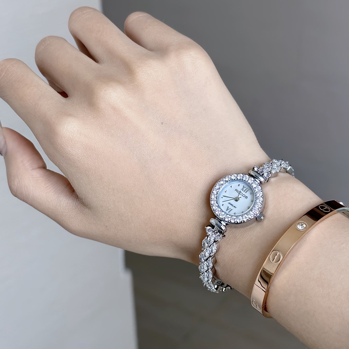 ROCOS Brand Bracelet Watch Fashion Luxury Women'S Watch Phantom Dial Silvery Quartz Women'S Watch Holiday Gift Women'S Gift