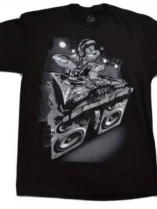 Popeye Mens DJ Popeye Spinning A Record Funny Black Shirt New M, Short Sleeve Cotton T-Shirt, Crew Neck, Soft, Breathable, Regular Fit.