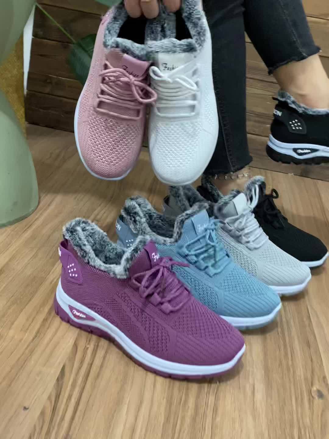 Women'S Plush Fleece-Lined Winter Boots - Lightweight Warm Round-Toe Ankle Boots with Lace-Up Closure, Turquoise & Faux Cover Upper, Winter Boots For Women, Winter Footwear, Stylish Winter Wear, Comfortable Winter Wear