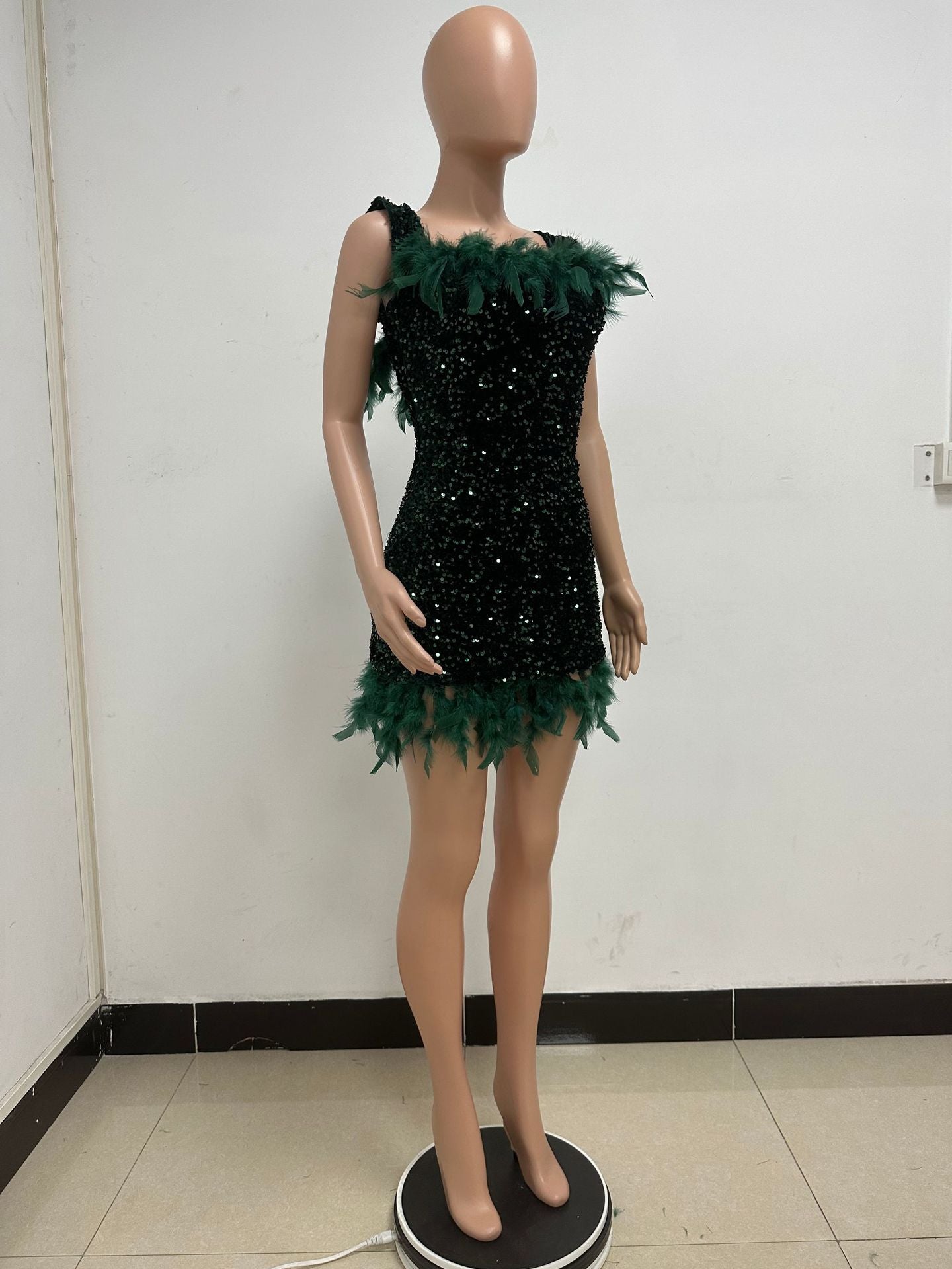 Plus Size, Sister Women's Plus Size Sleeveless Strapless/One-Shoulder Sequin Party Dress with Accent - Elegant French Figure-Hugging Dress for Weddings, Proms, Night Out - All-Season Wear (Hand Washable)