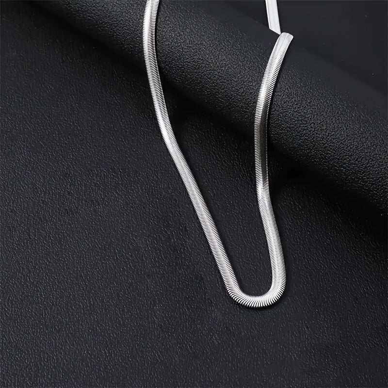 [Stainless Steel Necklace] Stainless Steel Men's Flat Snake Chain Necklace | Bohemian Style, Uncoated Geometric Collarbone Jewelry, Fashionable And Simple Design, Suitable For Daily Wear And Gifts