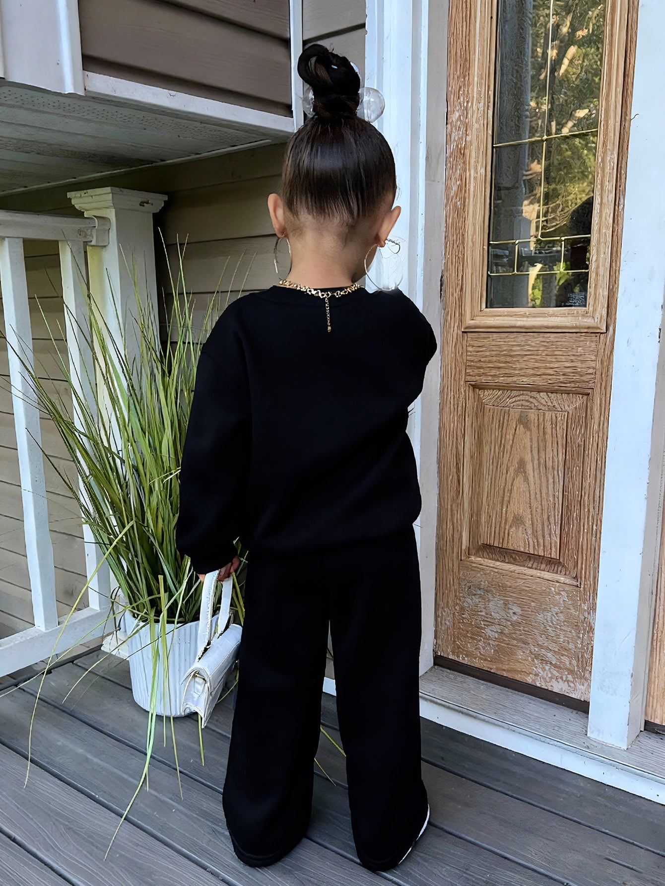 Girl'S Autumn and Winter Love Print Fleece Hoodie + Print Pants Two-Piece Set | Suitable for Outdoor Wear, Comfortable Fabric with Fleece Insulation, Casual Style, Regular Fit, Ideal Gift for Children.