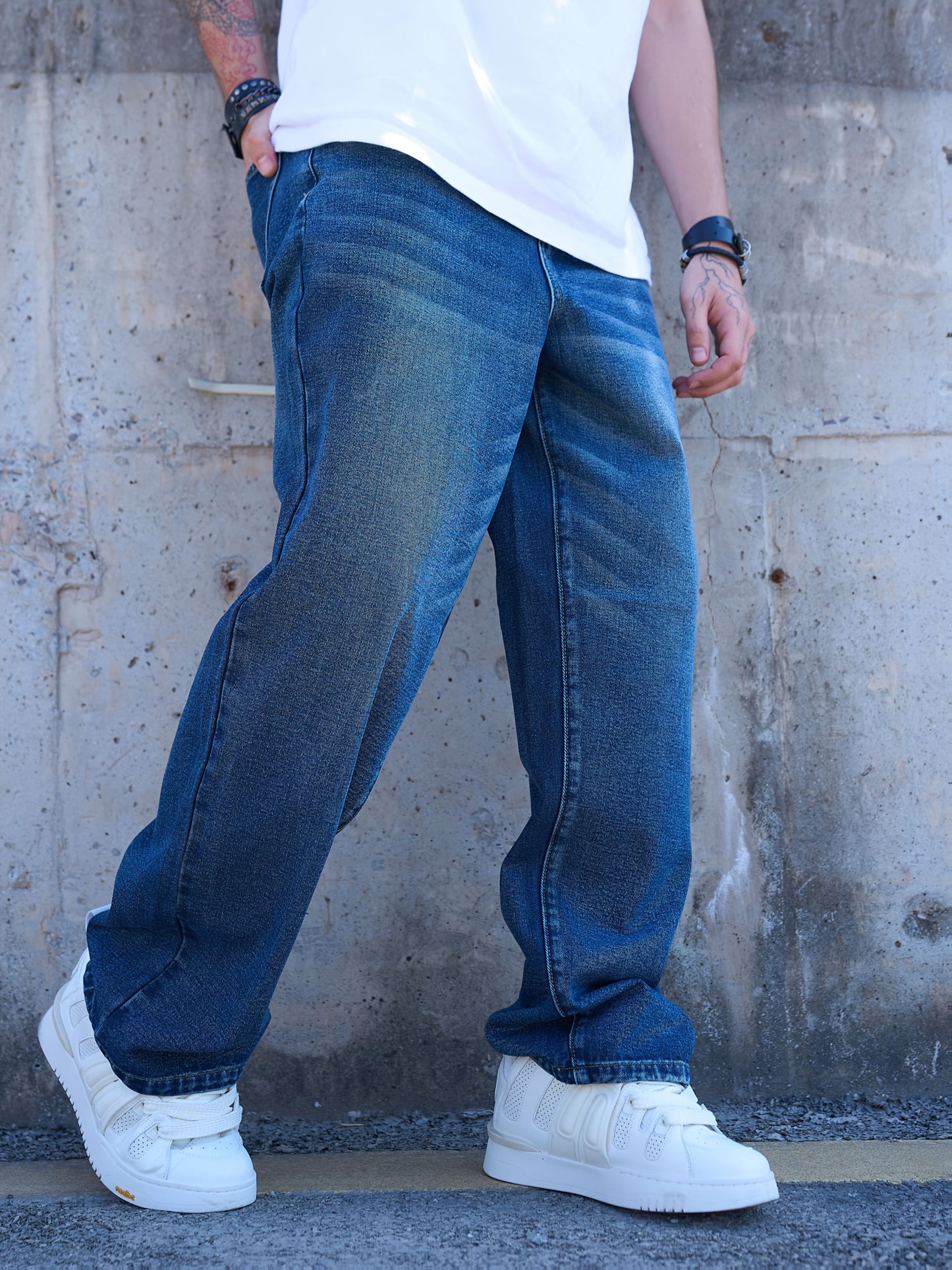 Retro Deep Blue Washed Loose Straight Leg Jeans For Men'S Street Fashion, Simple And Casual Long Pants