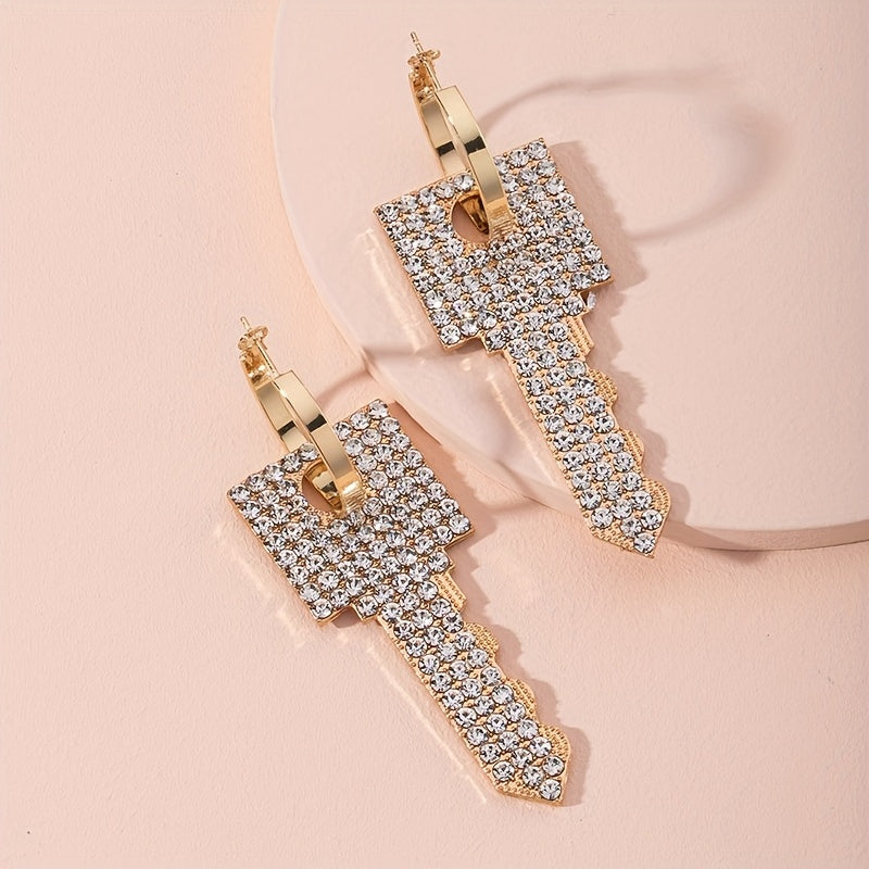 A pair of fashionable and elegant high-end luxury exaggerated rhinestone Women's earrings - suitable for parties, banquets and weddings - a gift for friends