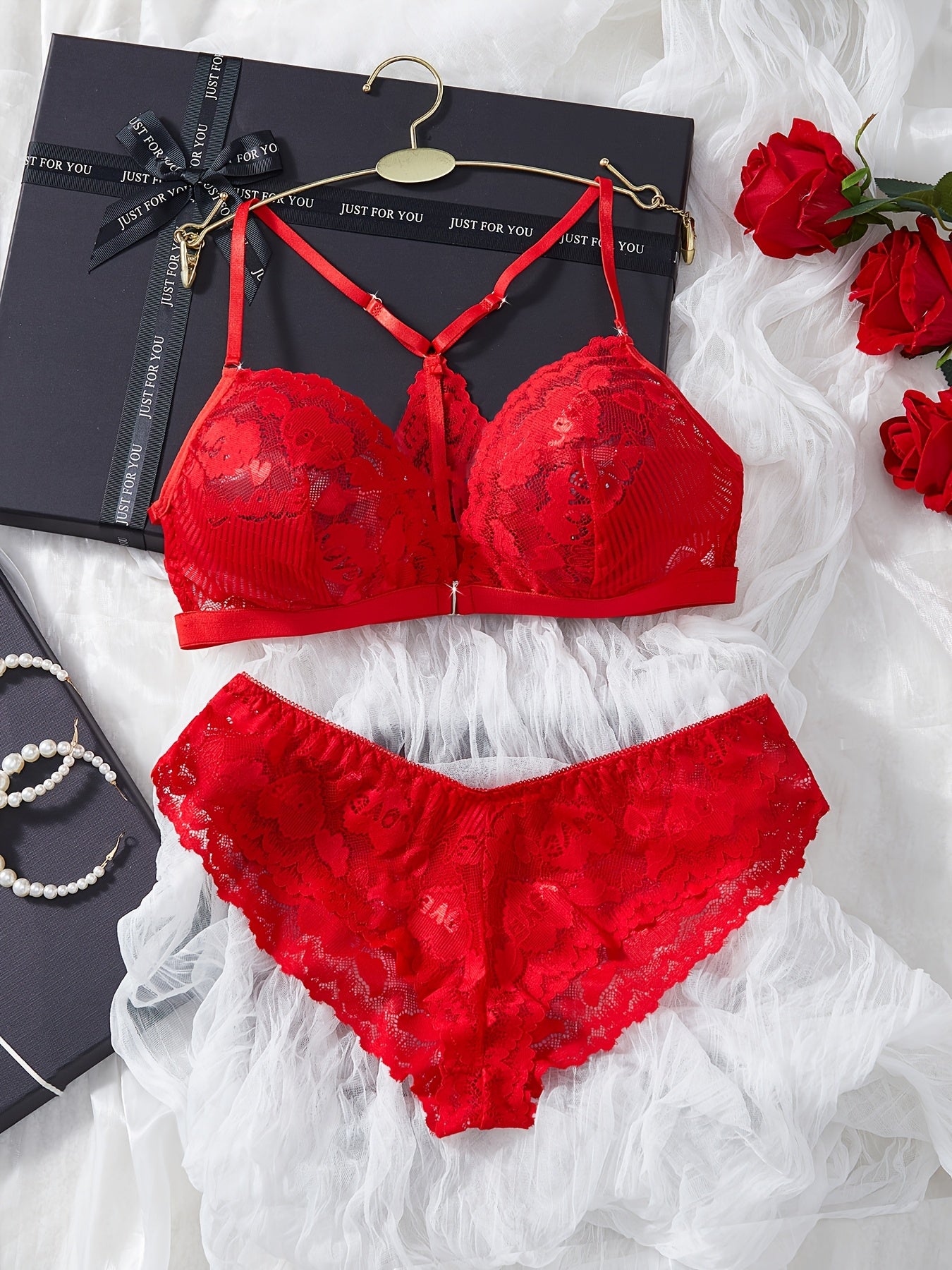 New Style Valentine's Day Women's Sexy Lace Hollow Lingerie Set