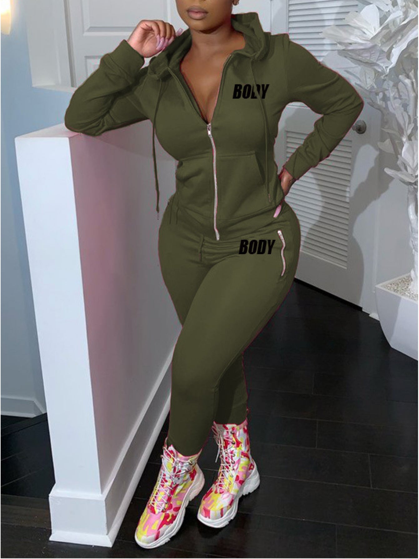 2pcs Women's Shapewear Set with Letter Print & Full Chest Padding - High Neck Zipper Front/Back Matching Outfit,  Initials/Look, Sporty Casual Bodysuit, Machine Washable 2pcs suit for Gym, Dance, Casual Attire