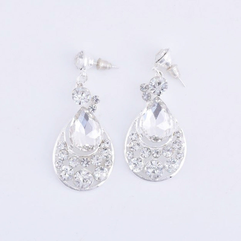 3pcs new fashion heavy industry bridal ear pin and ear clip earring necklace three-piece jewelry suitable for daily wedding banquet wear