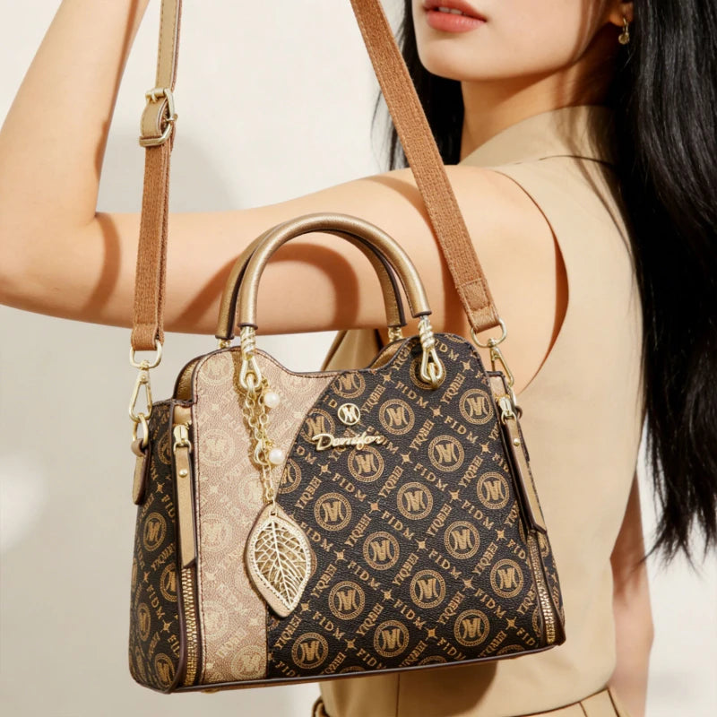 Buy a large bag and get a small 3-piece ladies' crossbody bag as a gift. High-quality printed ladies' handbags