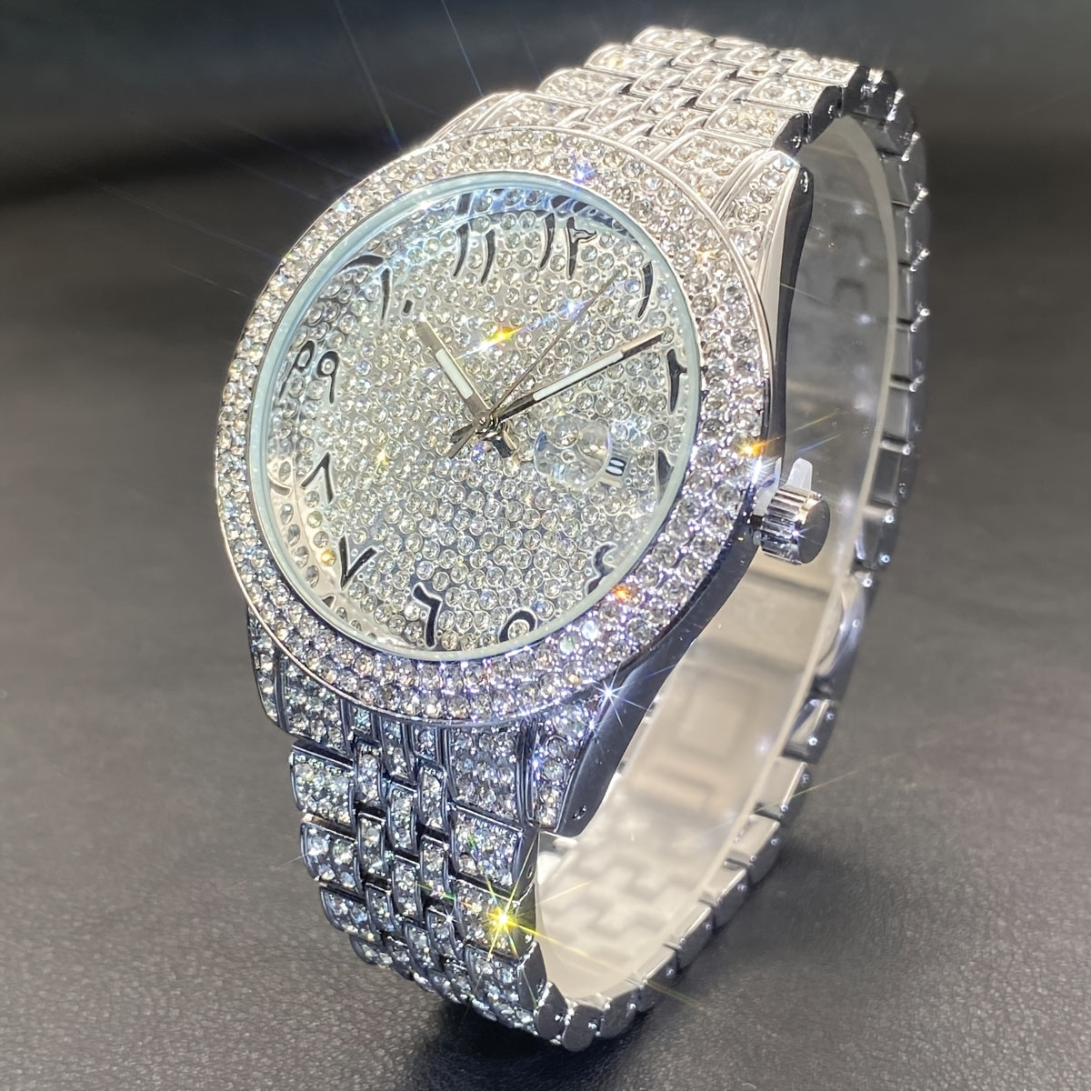 Men's Luxury Hip-Hop Watch with Sparkling Rhinestones, Quartz Movement & Date Calendar - Golden-Tone Metal -Accented Band, Battery-Powered for Parties, Dates, Valentine's Day Gifts, Hip Hop Jewelry, Date Night Watch, Rhinesto