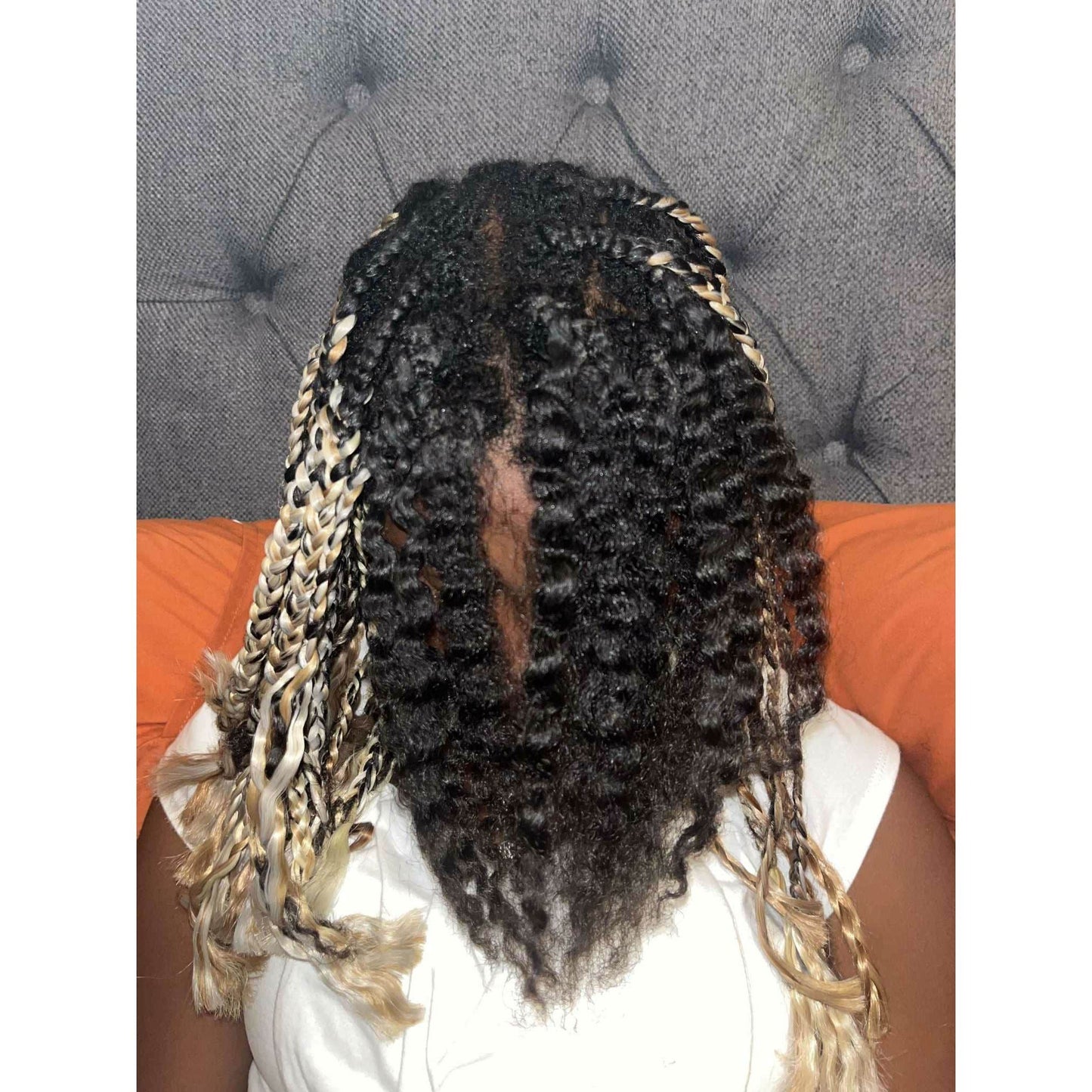 Peppermint Hair Moisturizing Hair Butter (Peppermint Oil, Lavender Oil, Tea Tree Oil, Hemp Oil, Alma Oil, Sage Oil, Clove Oil, Vitamin E Oil, Rosemary Oil, Black Seed Oil, Jamaicia Casto oil, Indian Casto Oil, Aloe Oil, Lemon