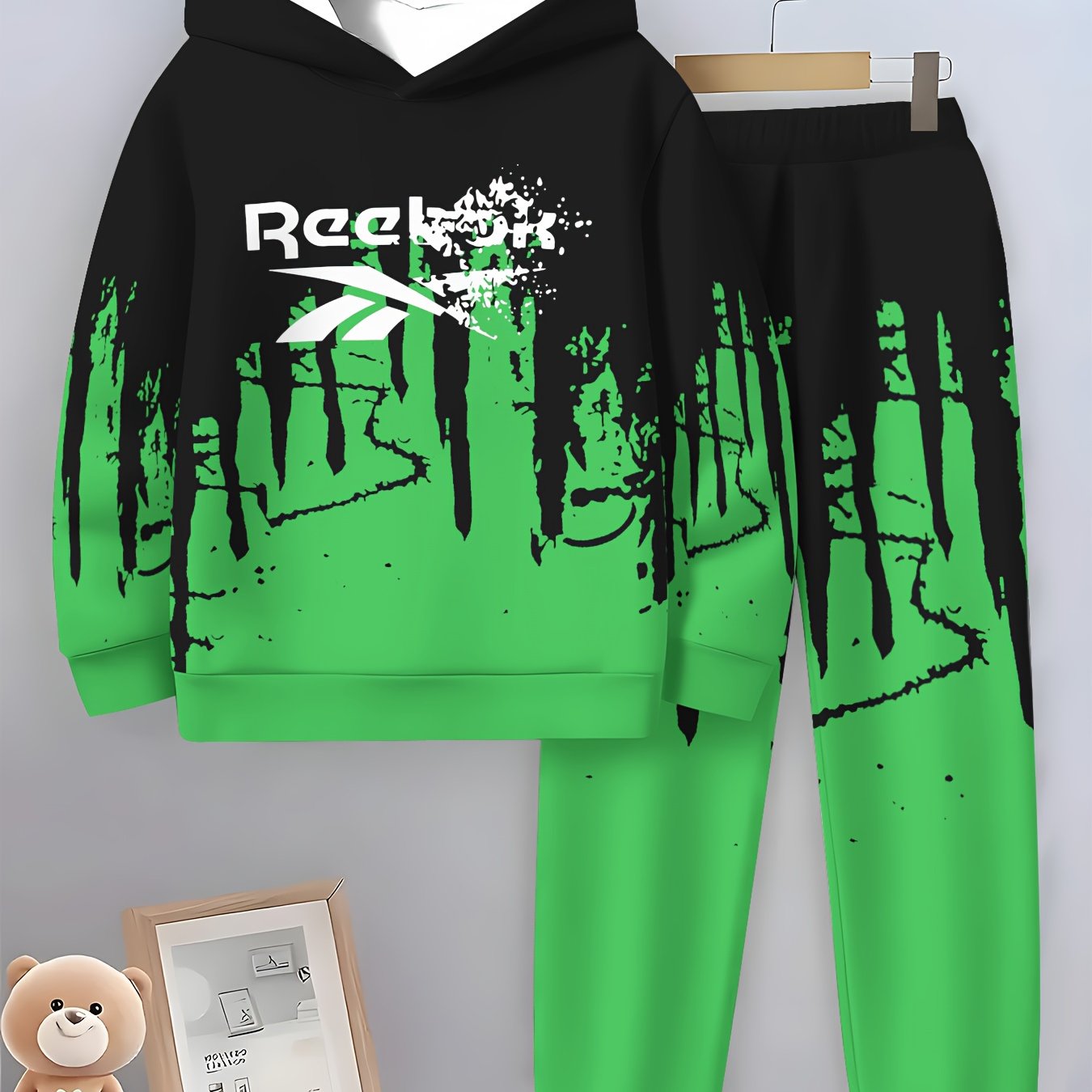 2025 Trendy Boys' Hooded Sweatshirt & Sweatpants Set