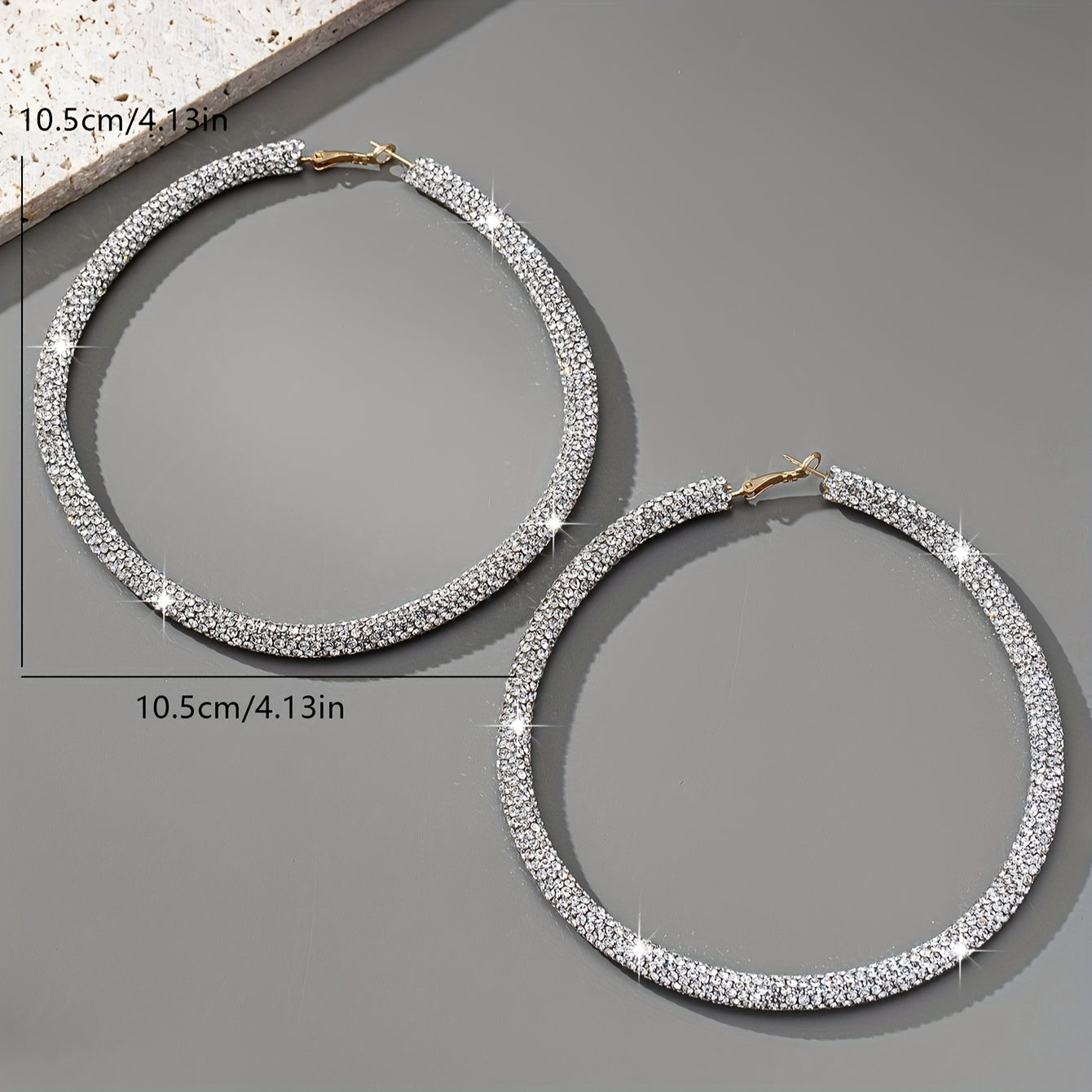 Pair of Exaggerated Sparkling Fashionable Sexy Versatile Women's Earrings