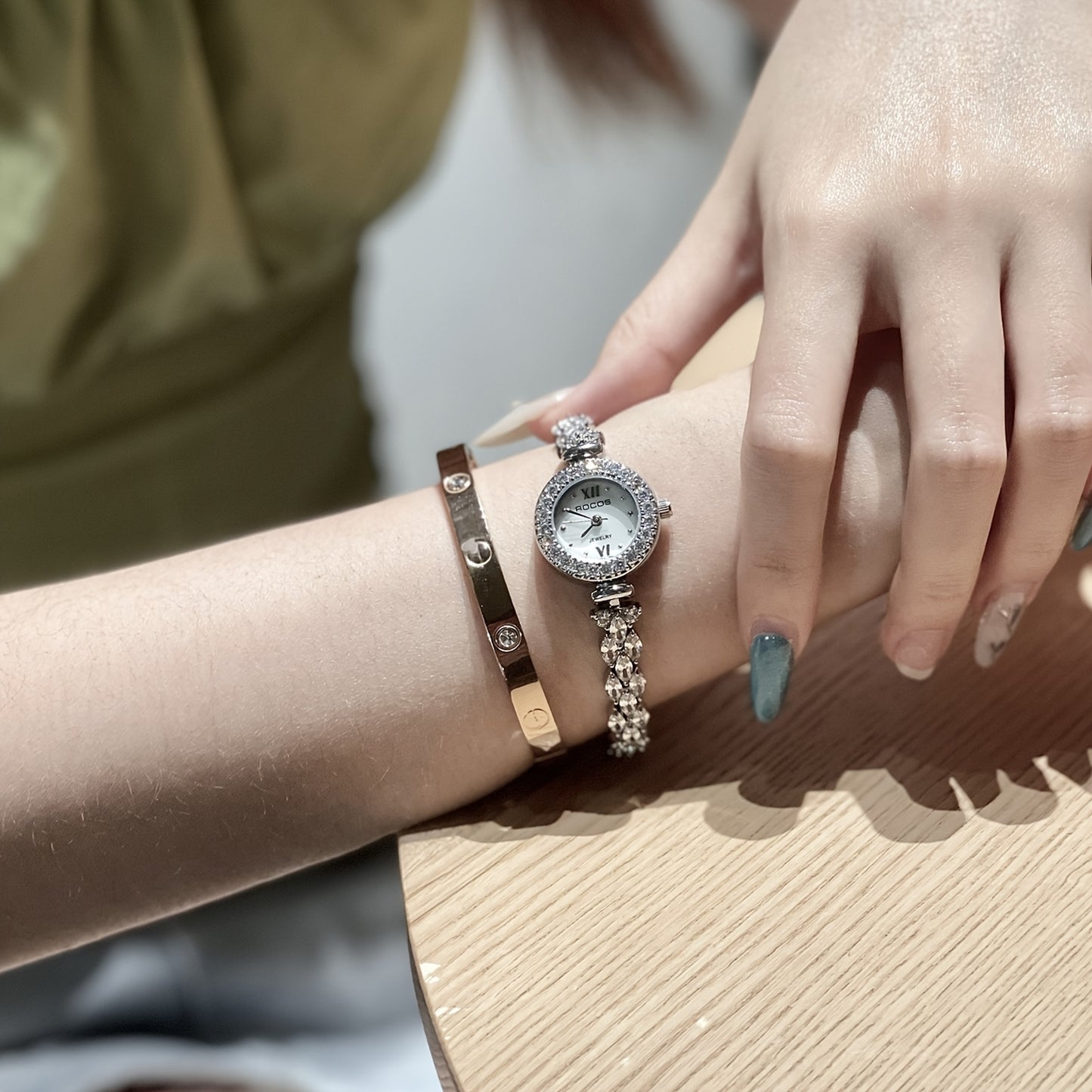 ROCOS Brand Bracelet Watch Fashion Luxury Women'S Watch Phantom Dial Silvery Quartz Women'S Watch Holiday Gift Women'S Gift